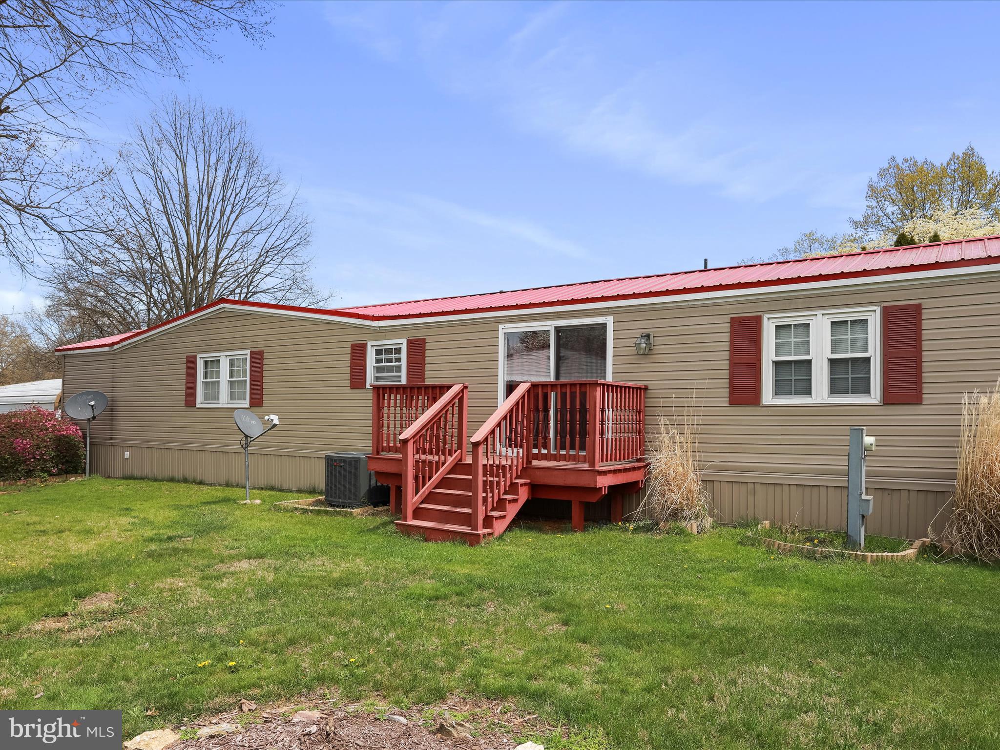26 SHIPPENSBURG MOBILE ESTATE