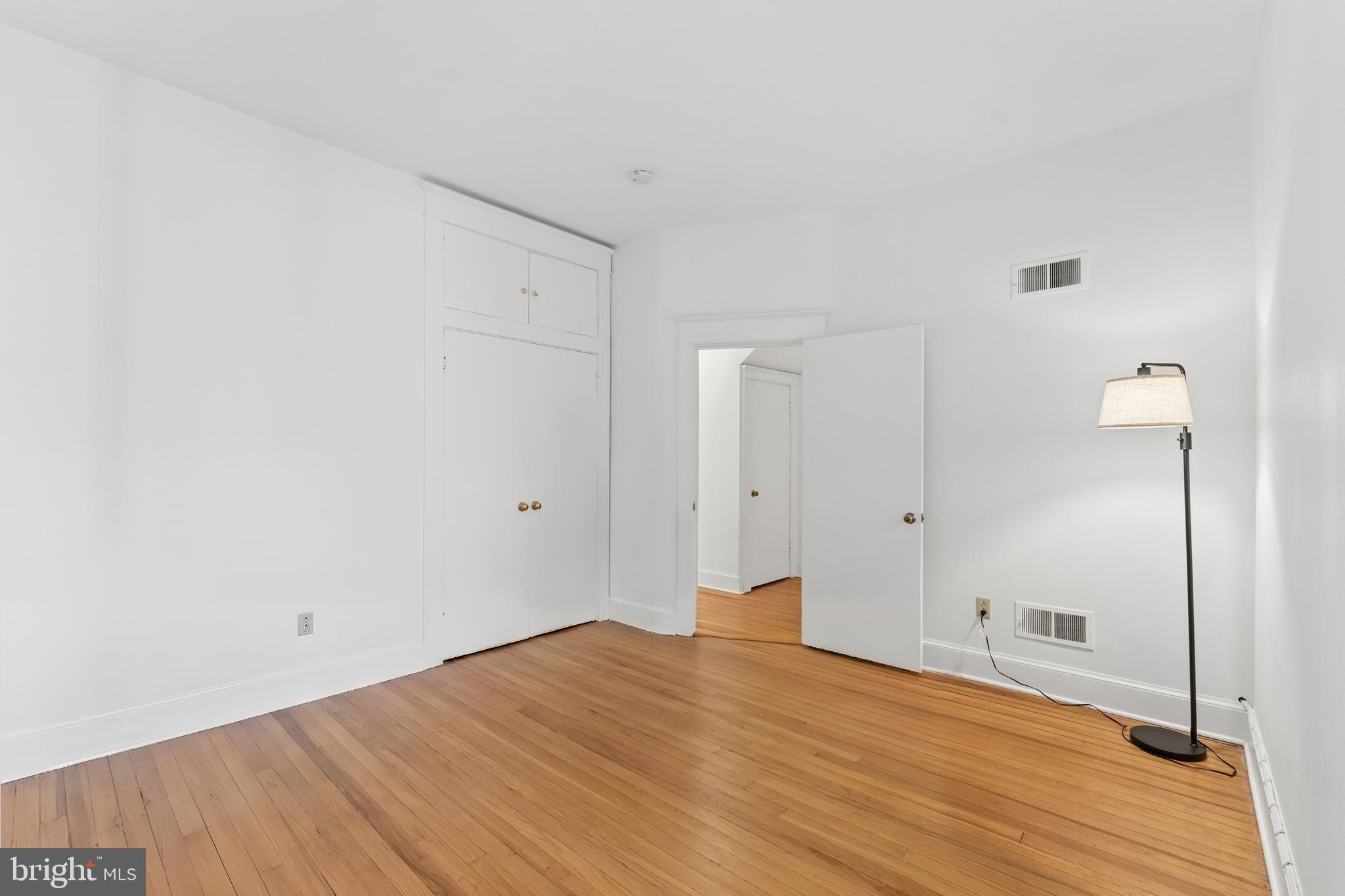 CAPITOL HILL - Residential Income