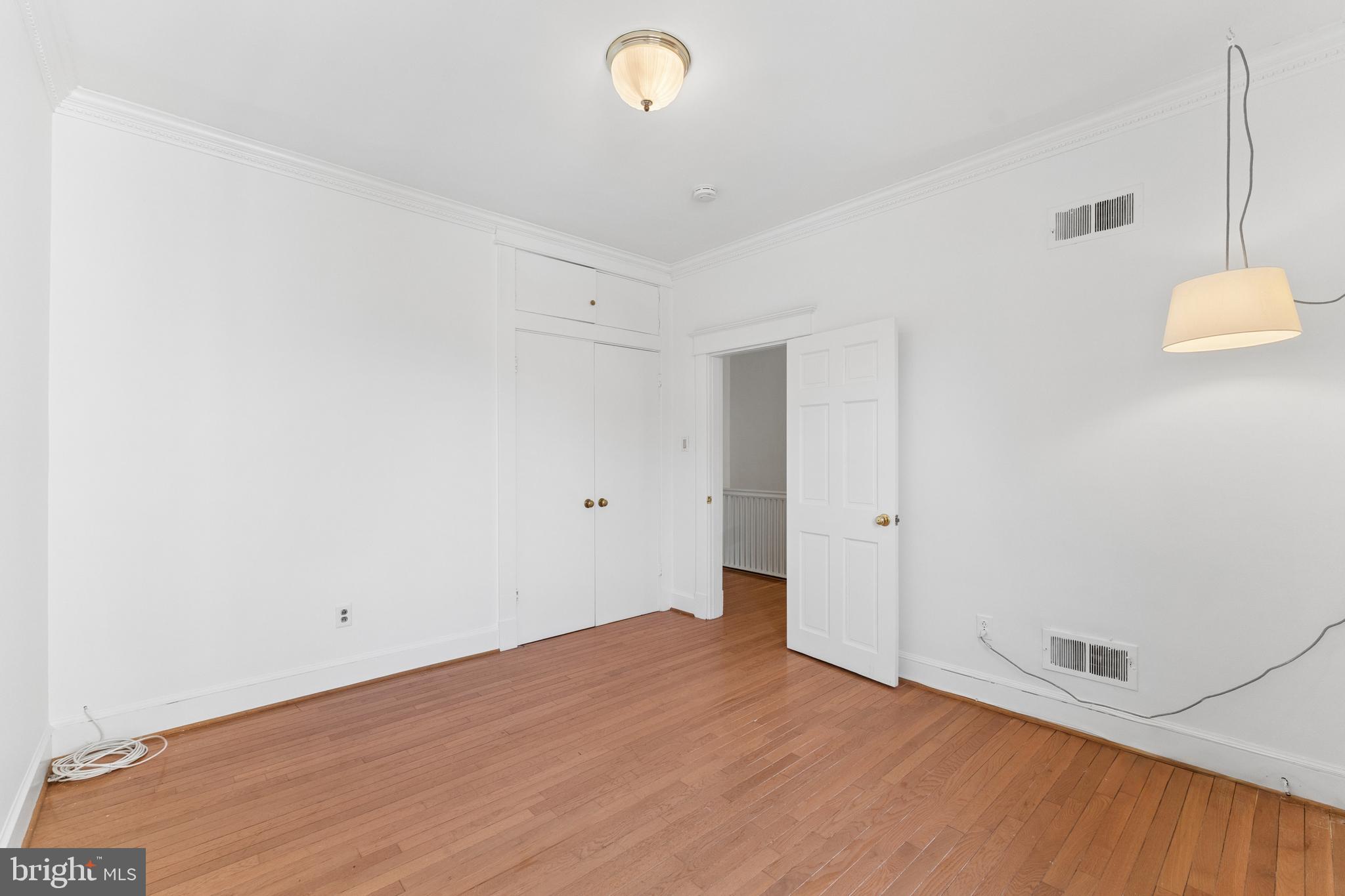 CAPITOL HILL - Residential Income