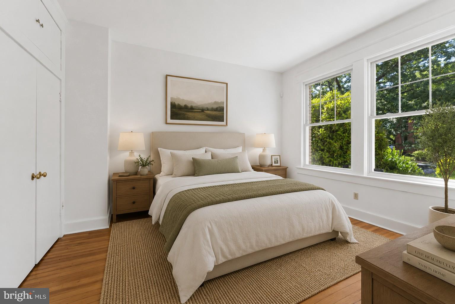 CAPITOL HILL - Residential Income