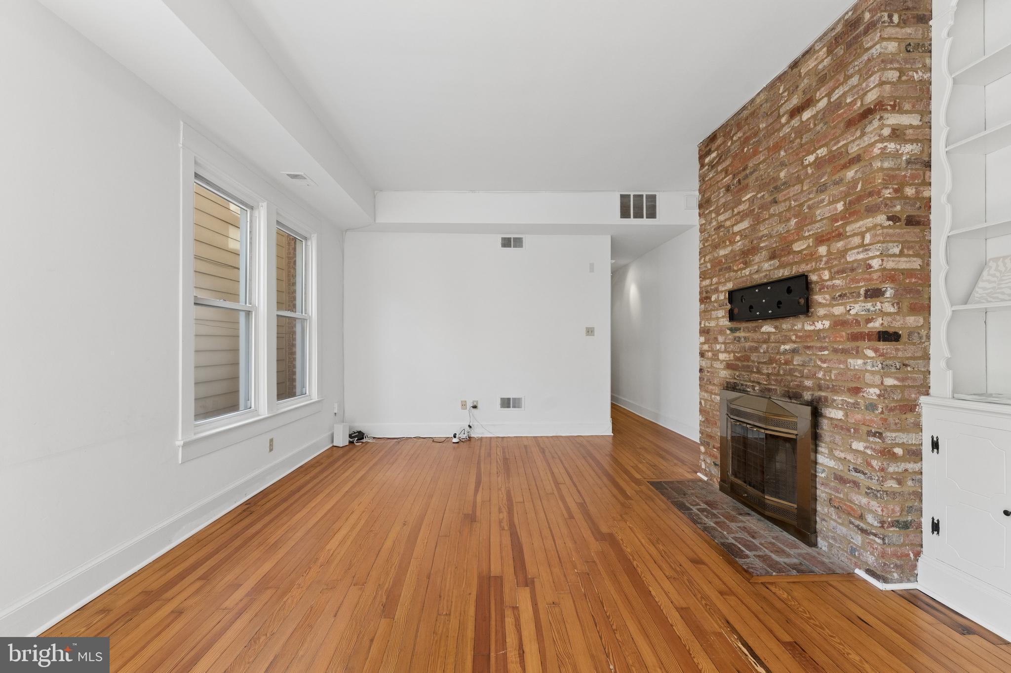 CAPITOL HILL - Residential Income