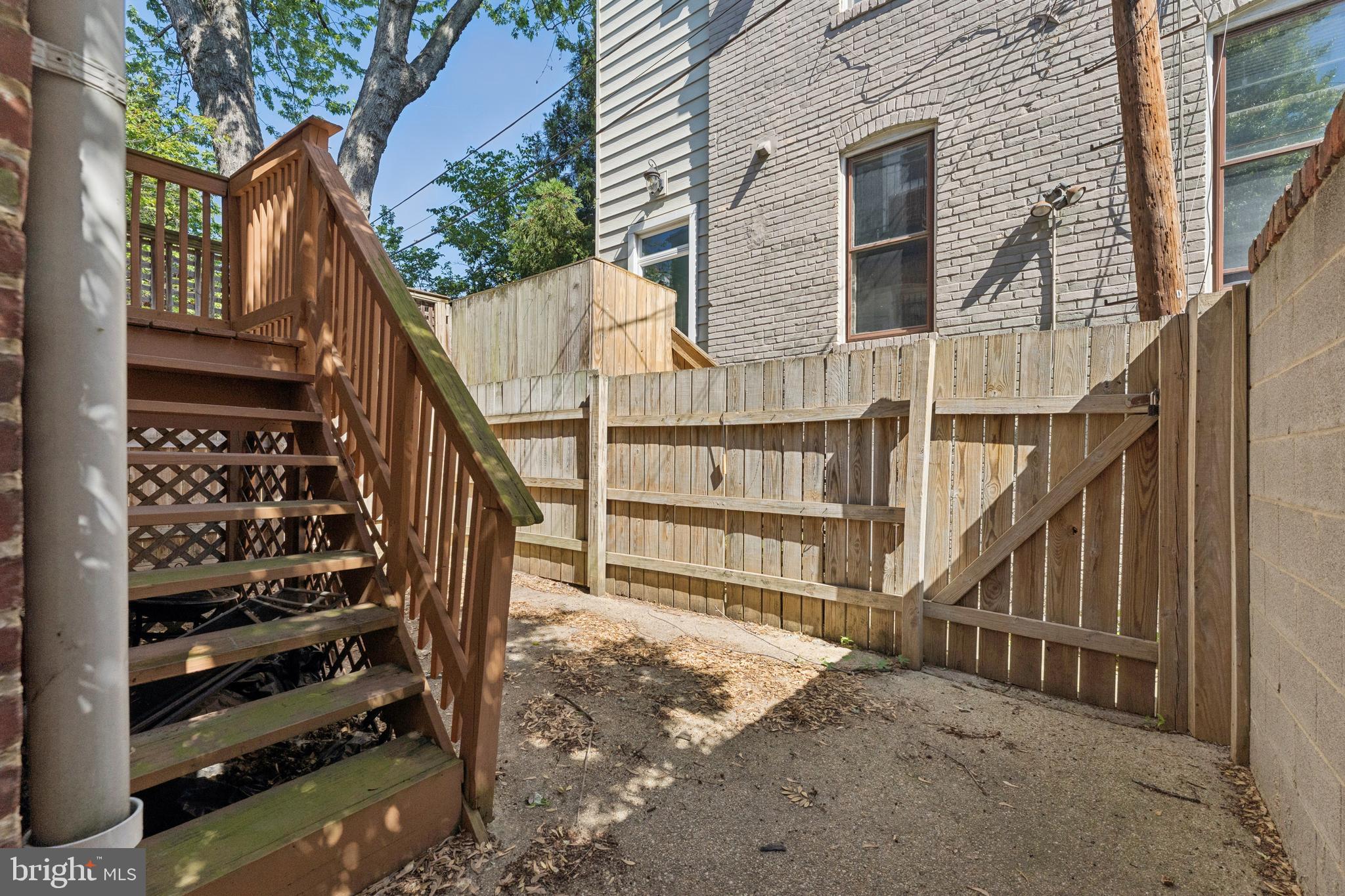 CAPITOL HILL - Residential Income