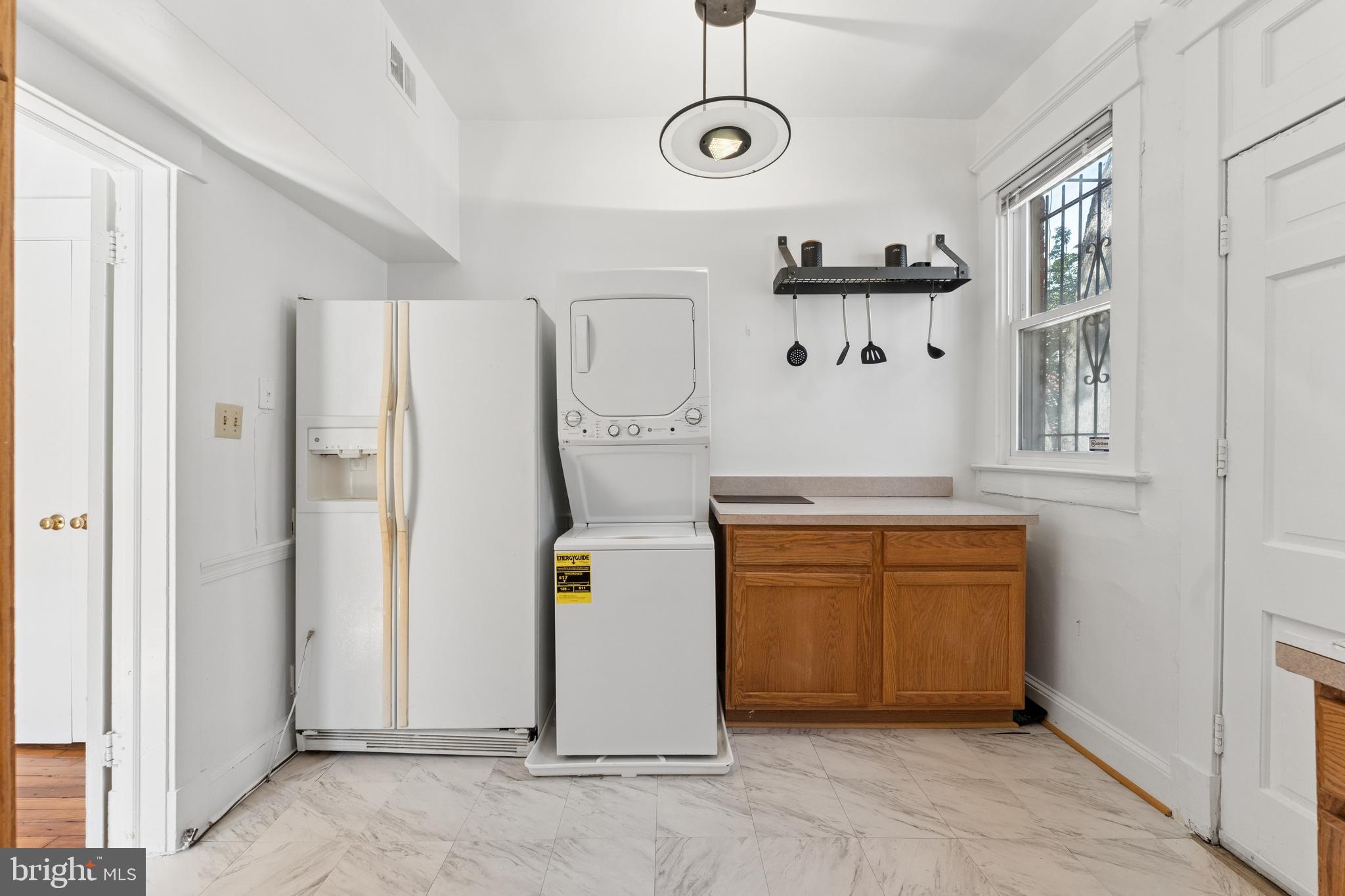CAPITOL HILL - Residential Income