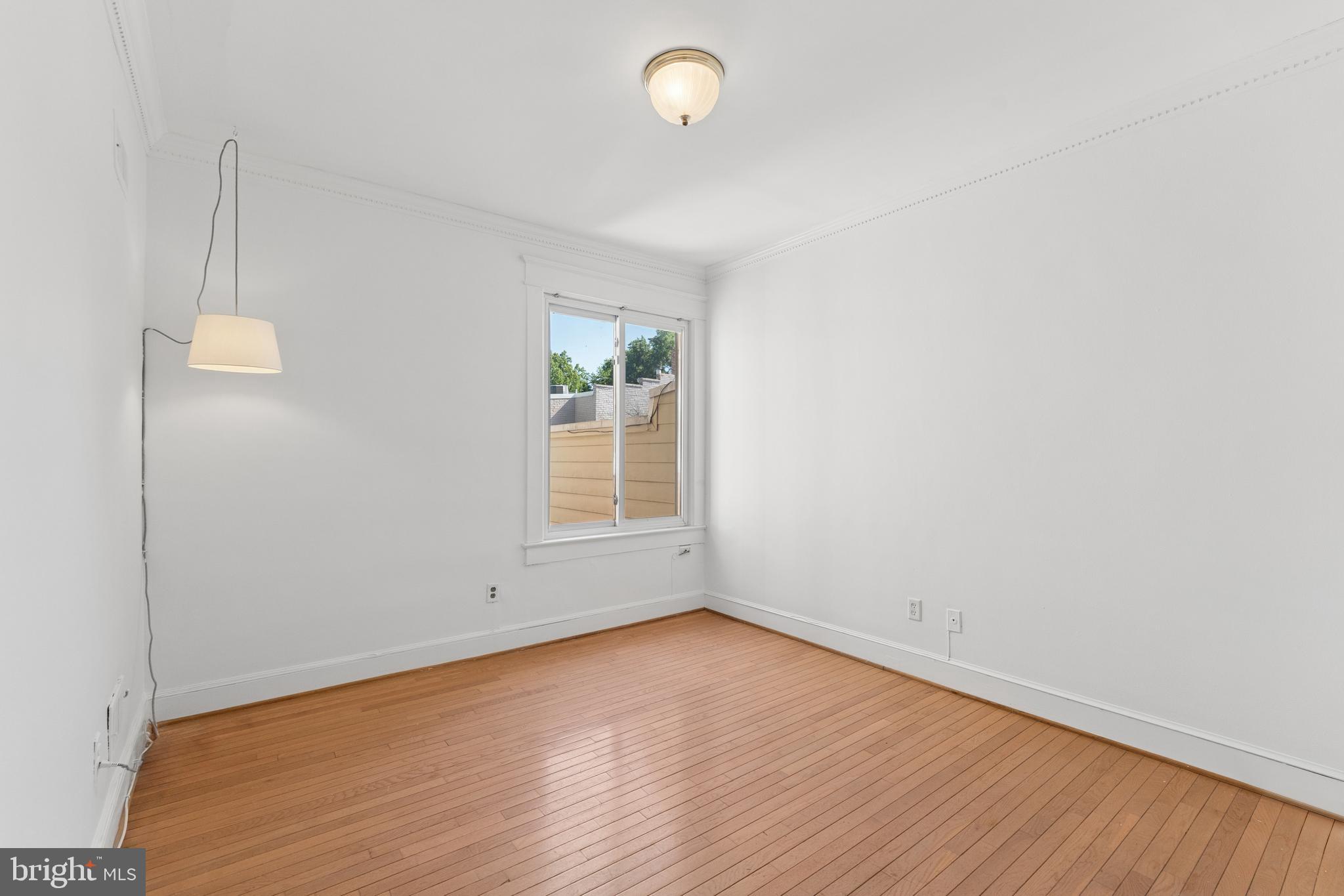 CAPITOL HILL - Residential Income