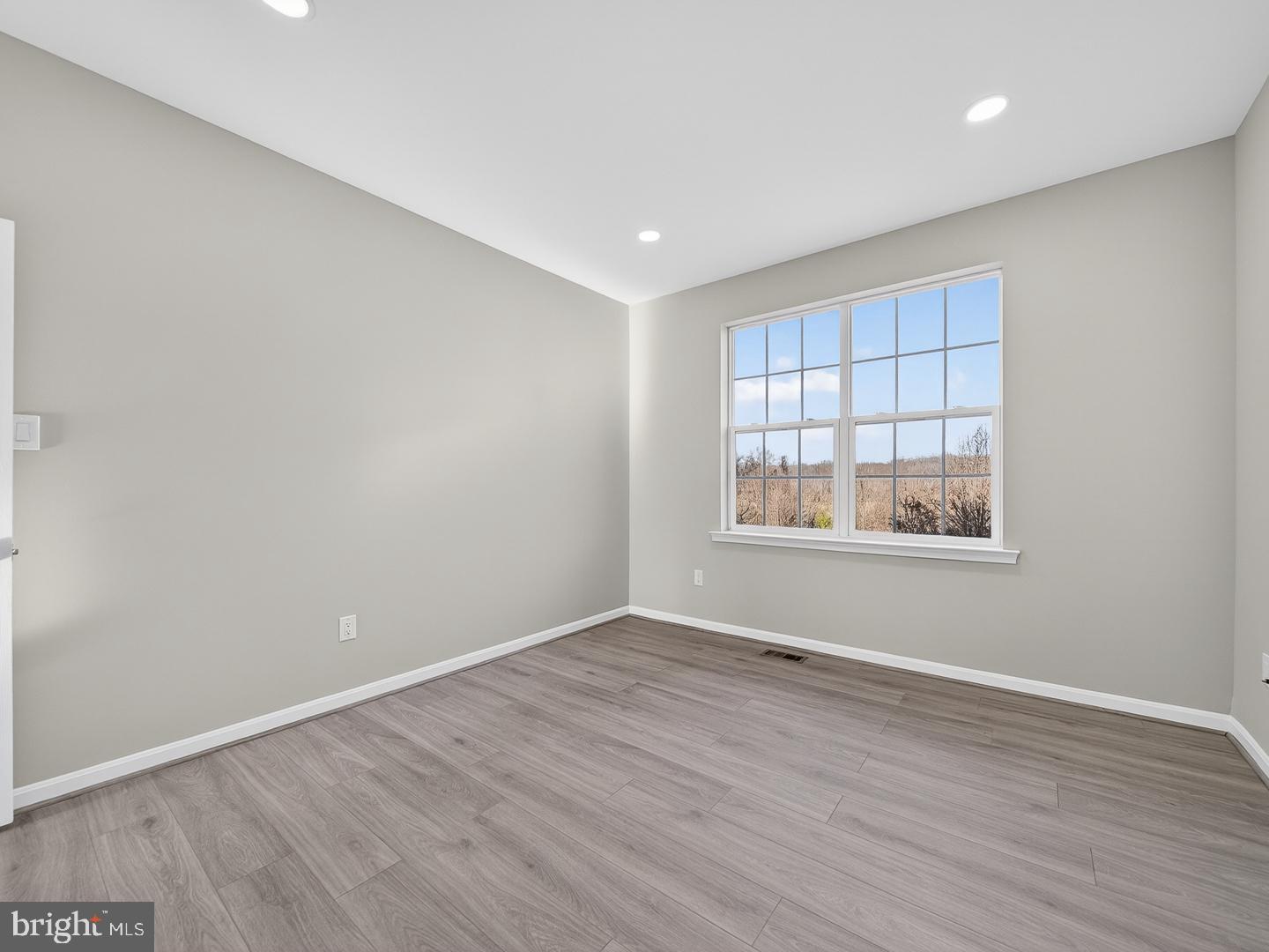 WOODBURN ESTATES - Residential