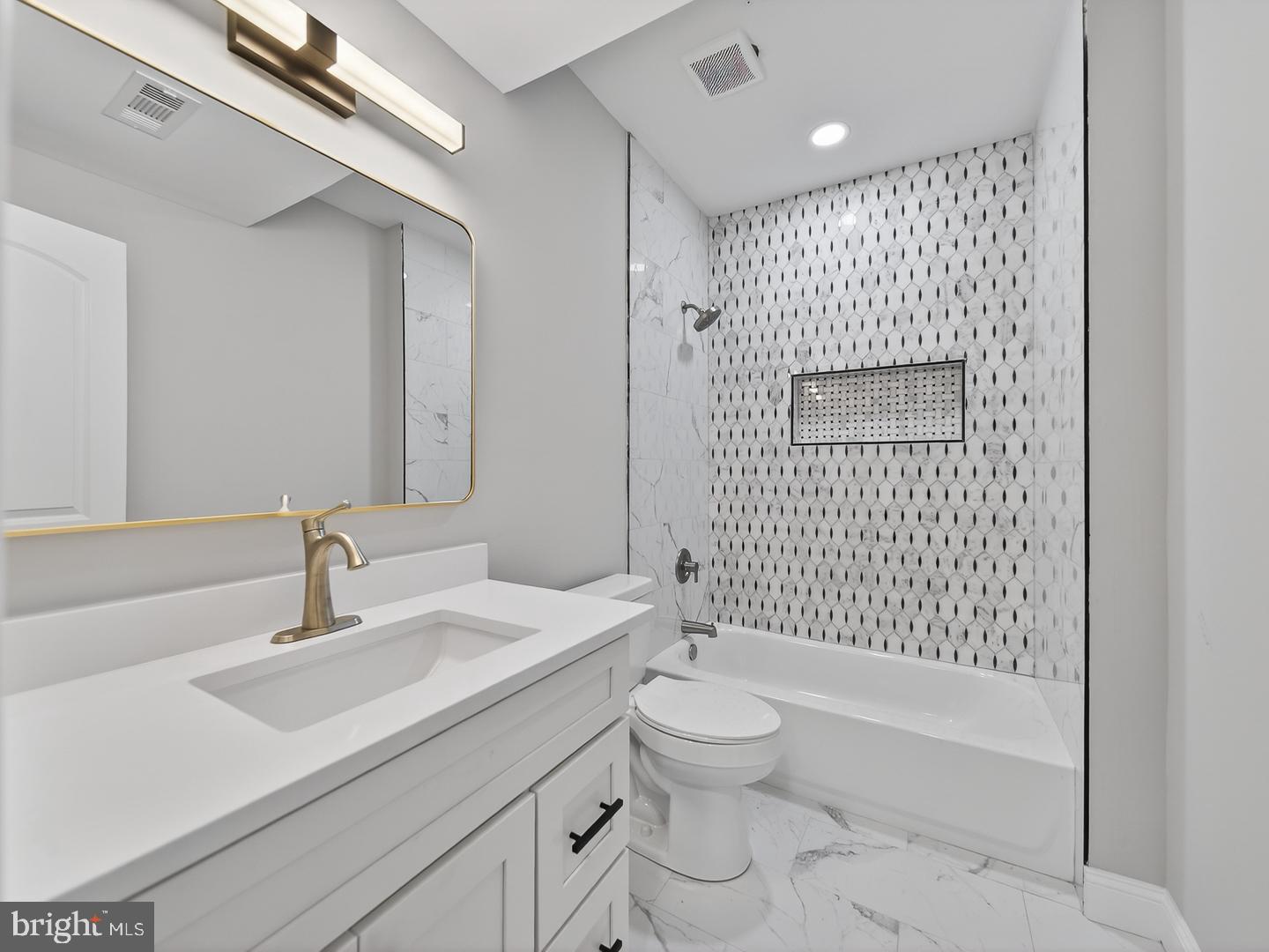 WOODBURN ESTATES - Residential