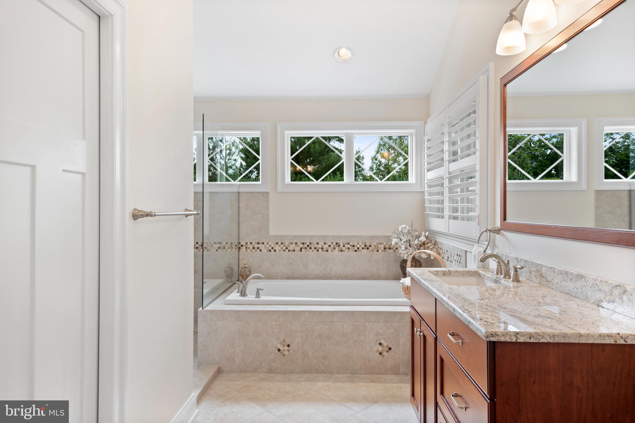 EASTPORT - Residential