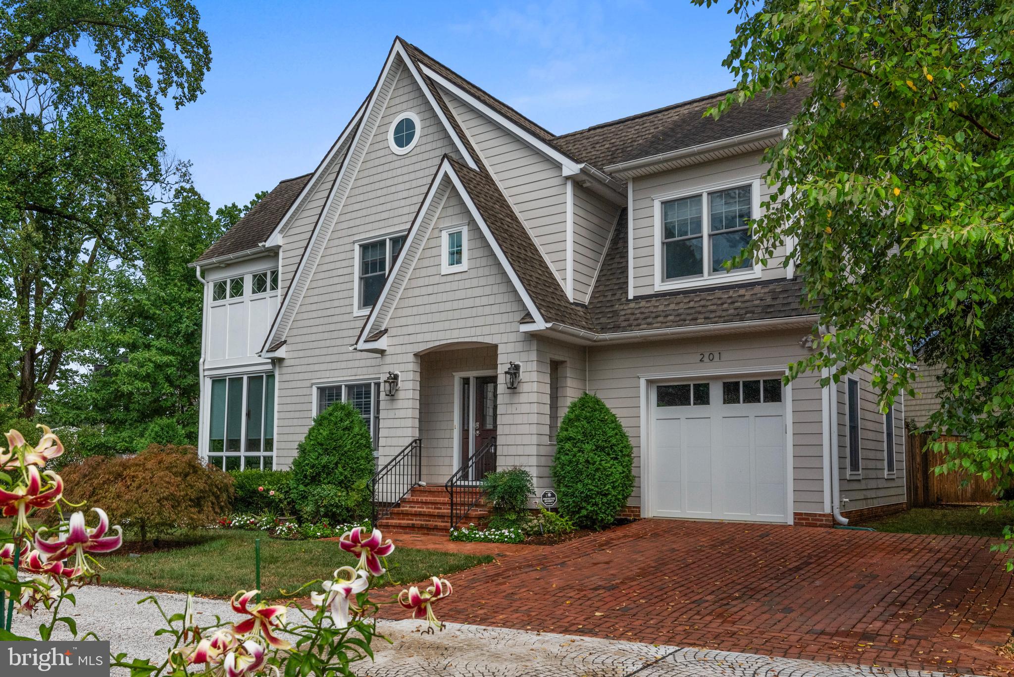 EASTPORT - Residential