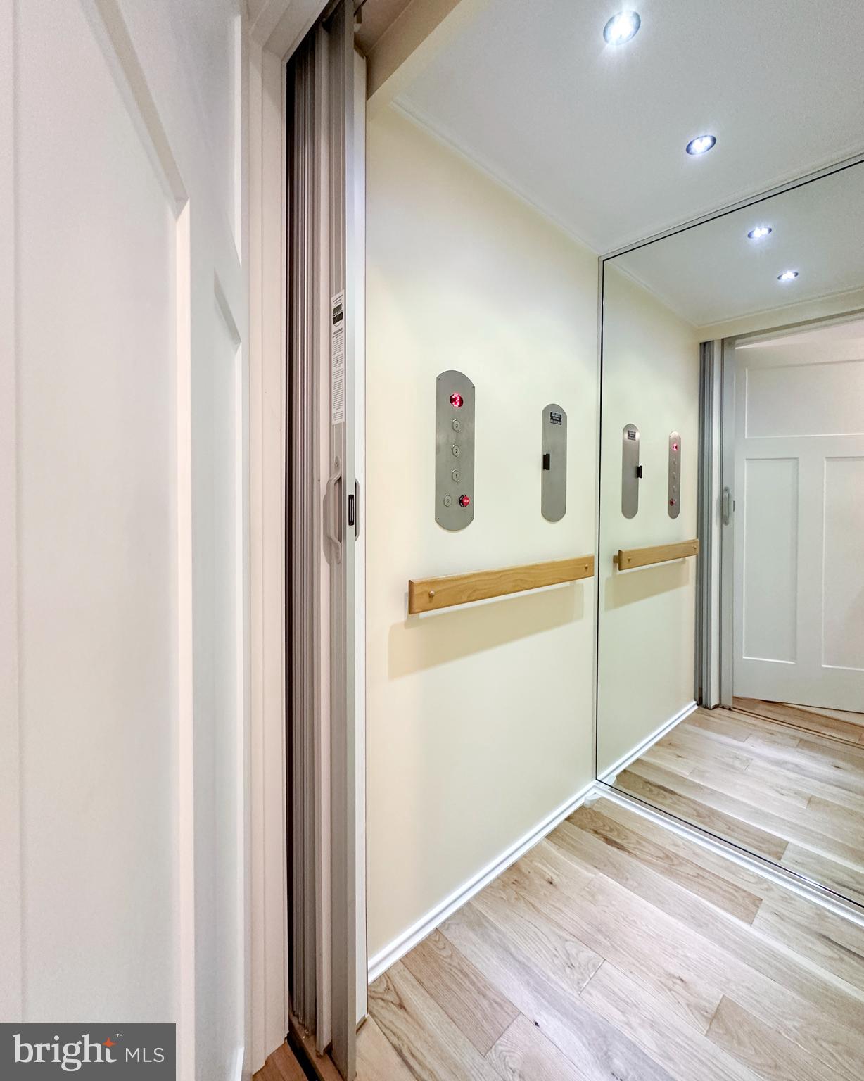 EASTPORT - Residential