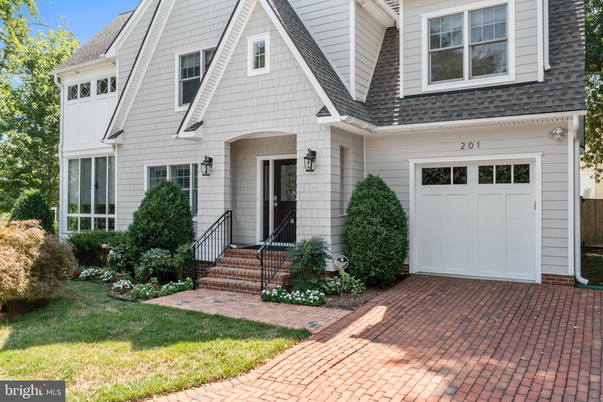 EASTPORT - Residential