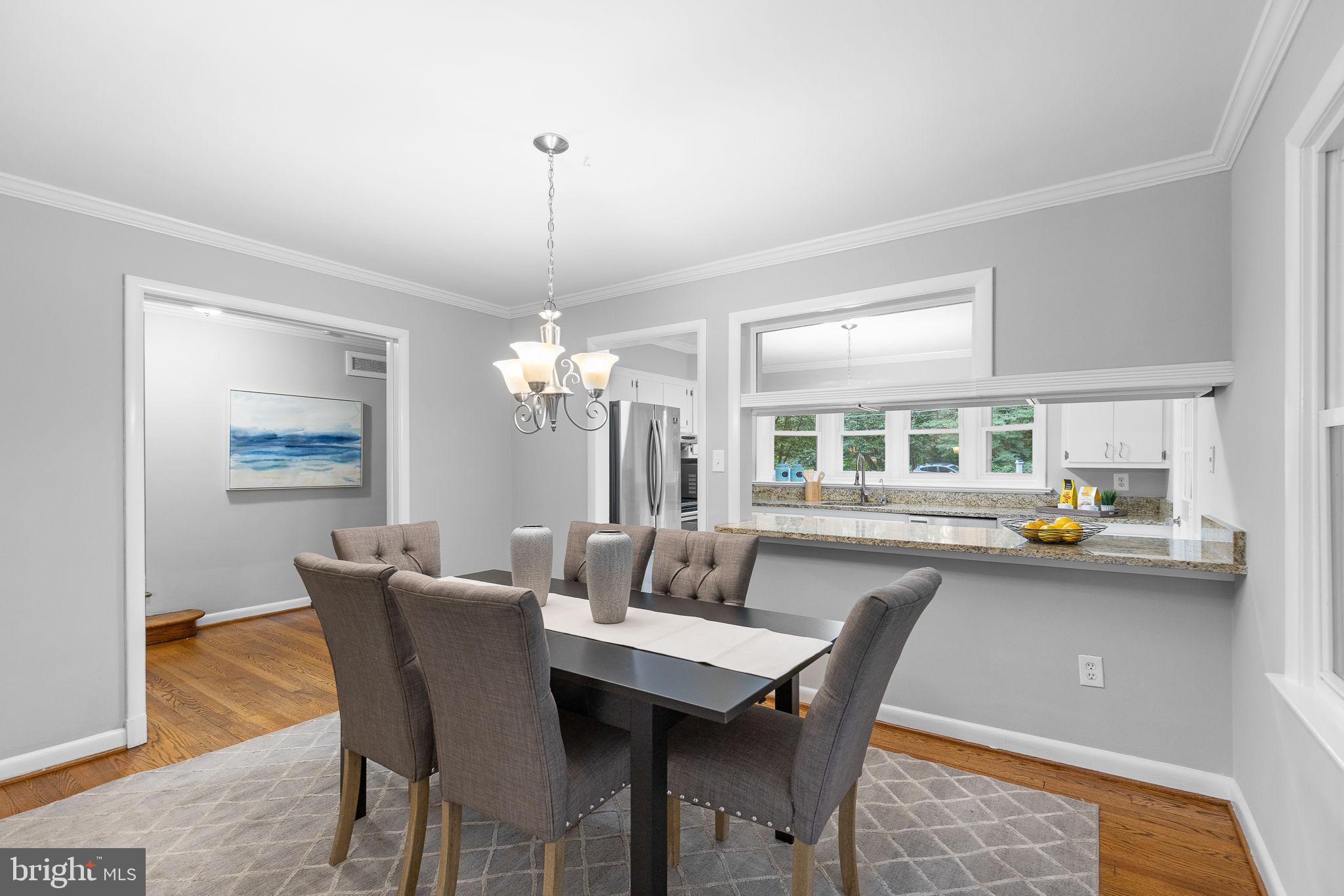 LAKE BARCROFT - Residential