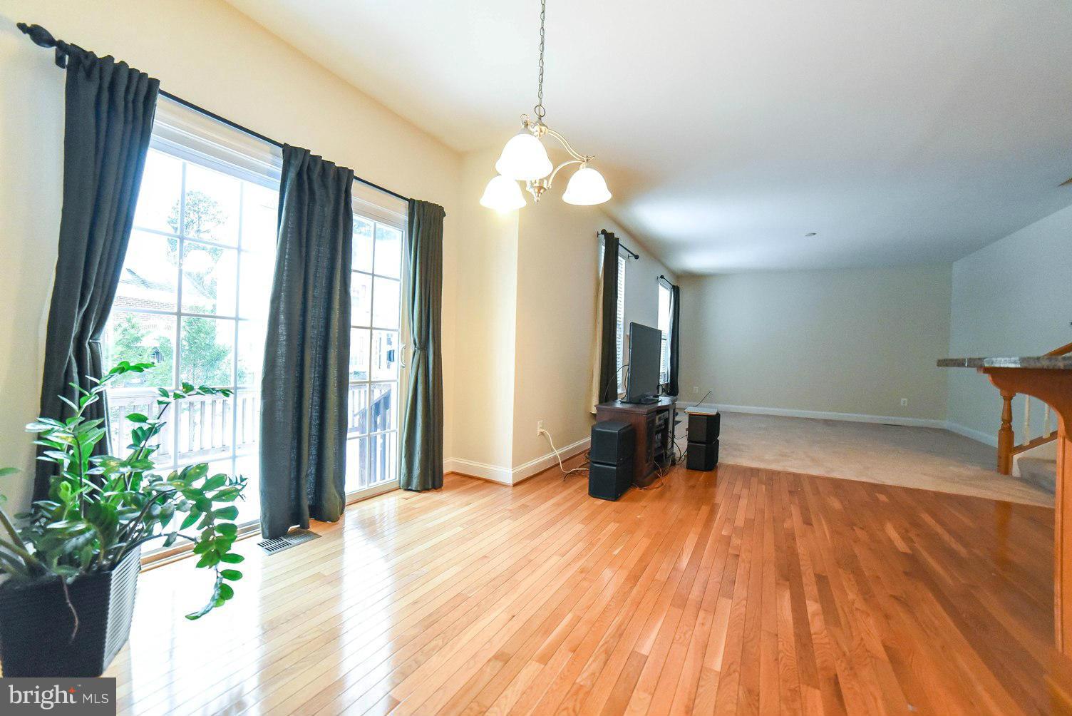 DAHLIA PARK OF WILDEWOOD - Residential