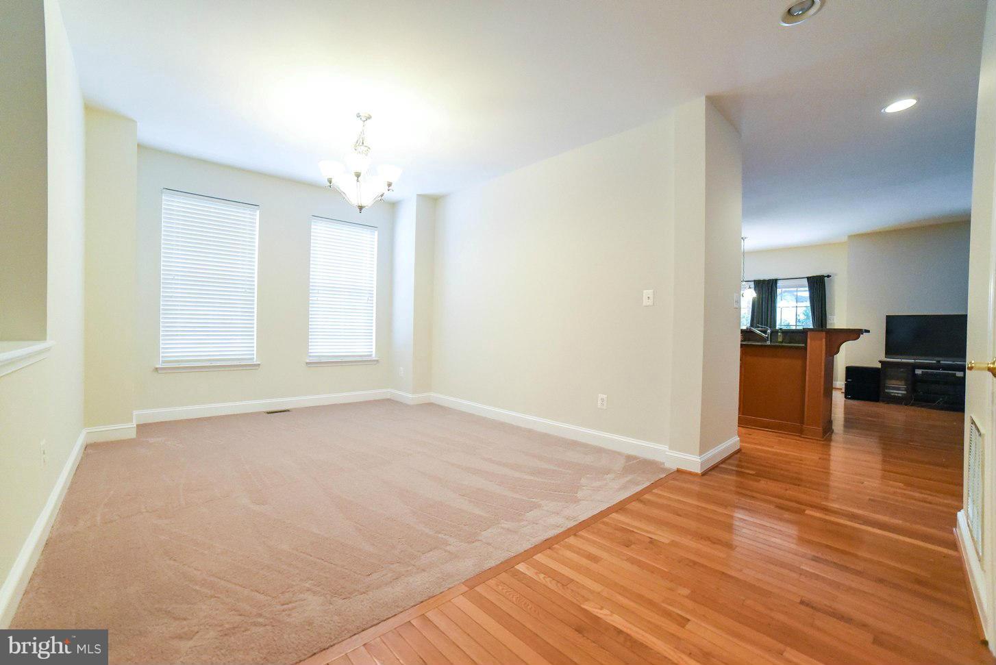 DAHLIA PARK OF WILDEWOOD - Residential