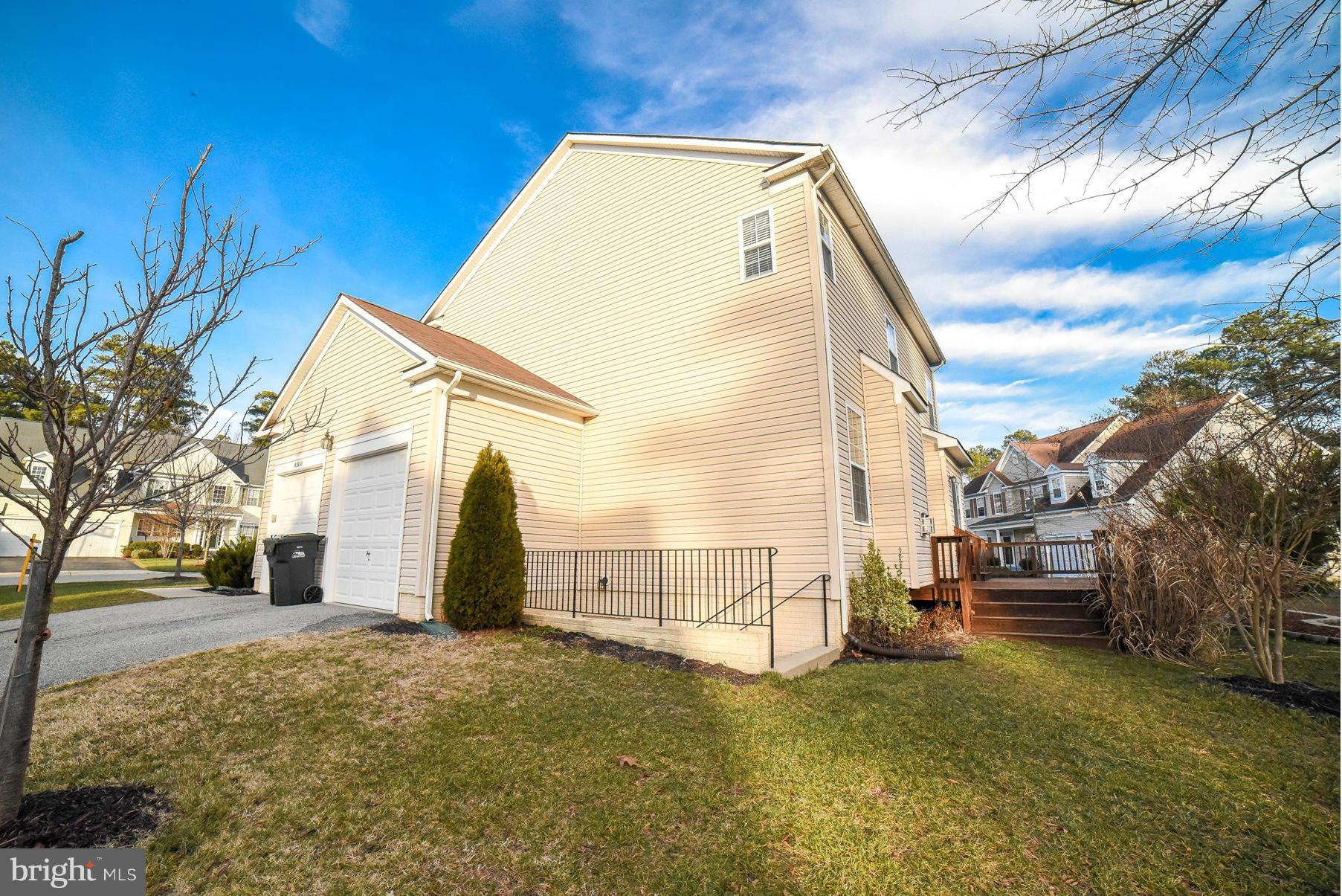 DAHLIA PARK OF WILDEWOOD - Residential