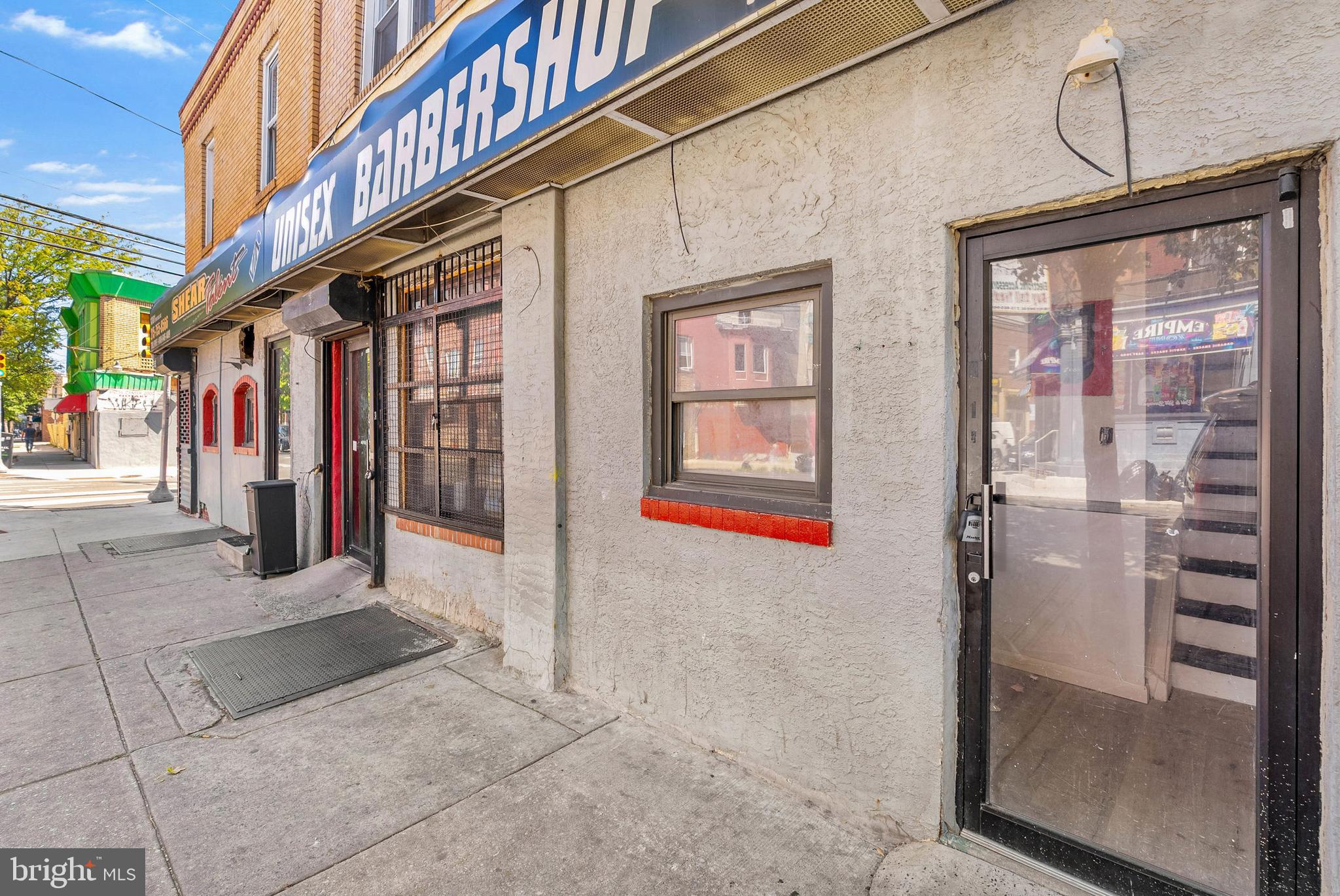 POINT BREEZE - Commercial Sale