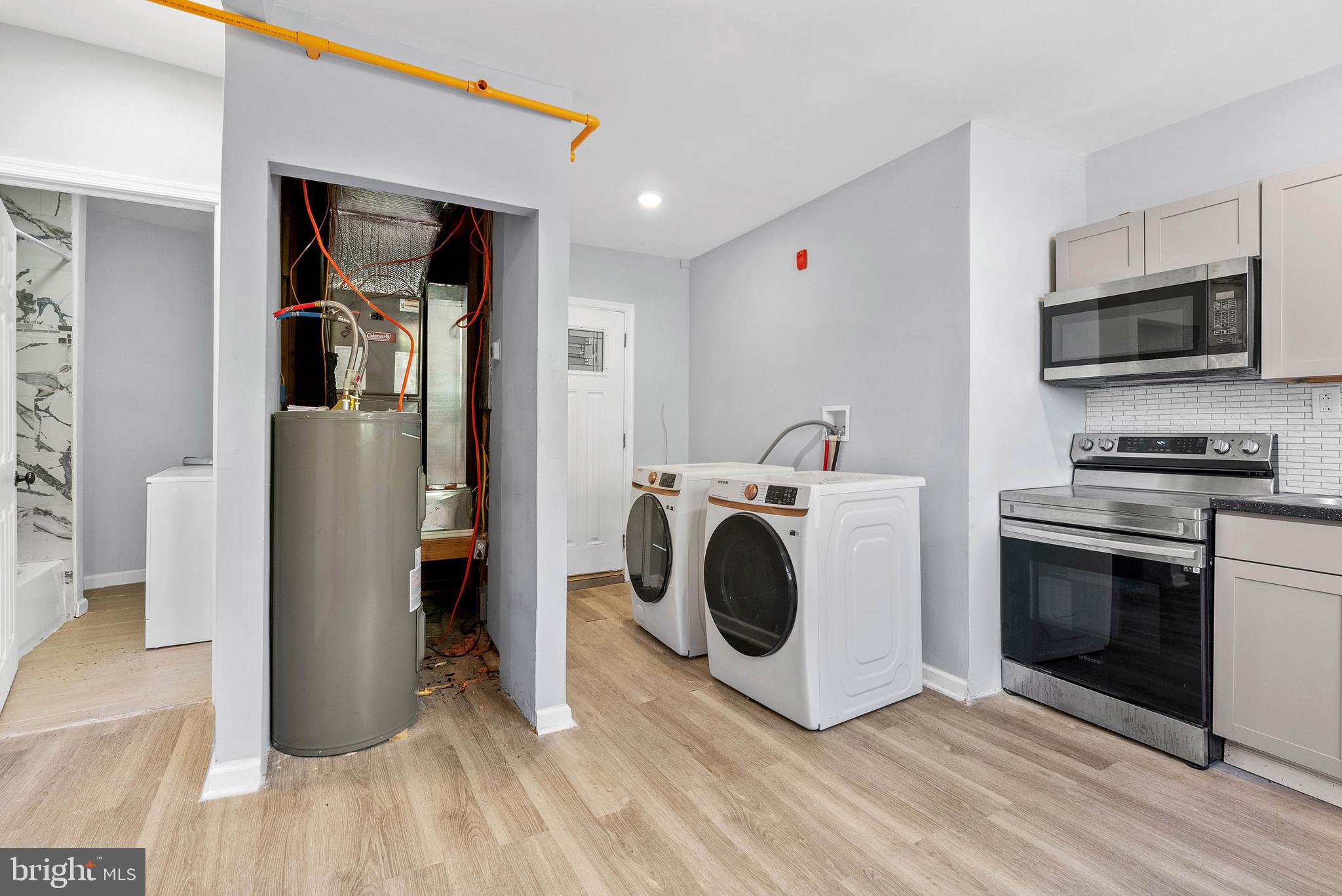 POINT BREEZE - Commercial Sale