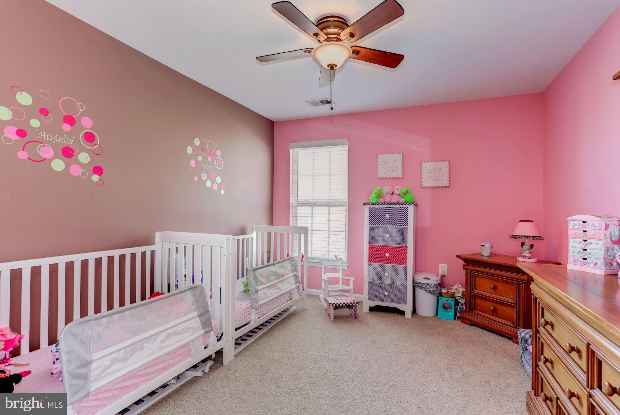 STRATFORD - Residential