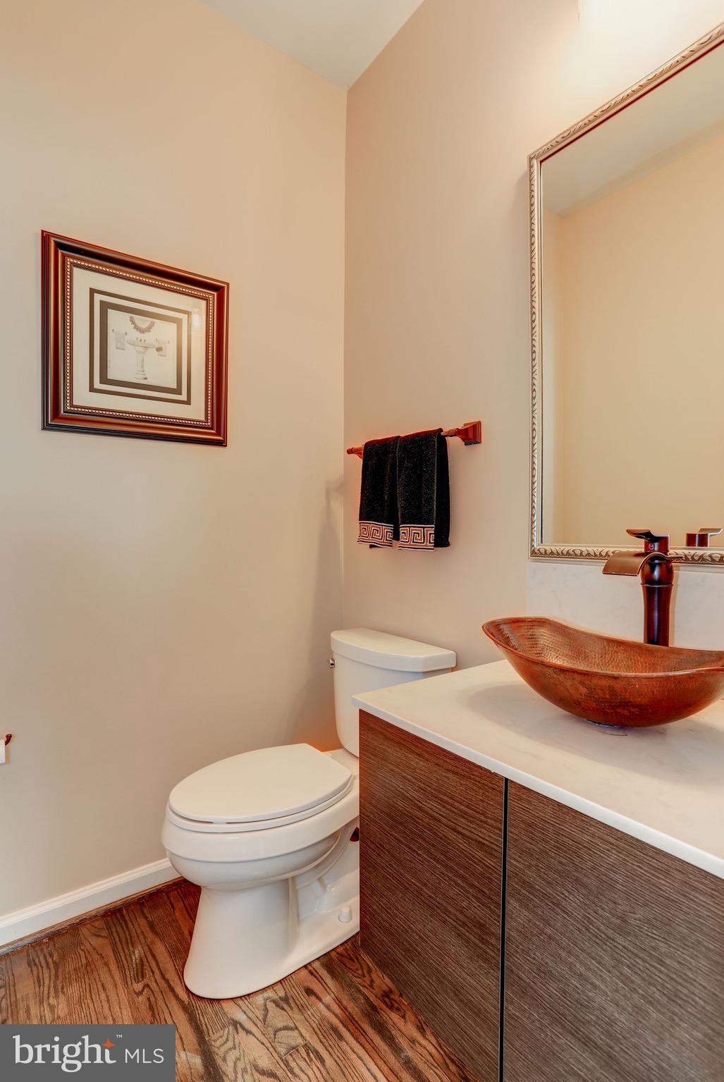 STRATFORD - Residential