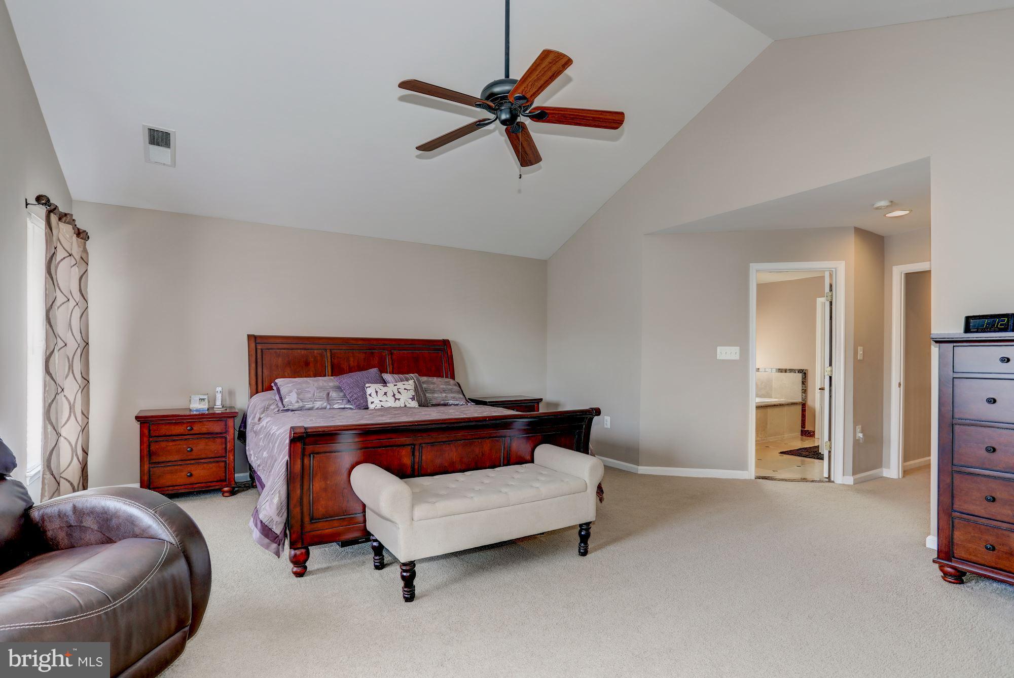 STRATFORD - Residential