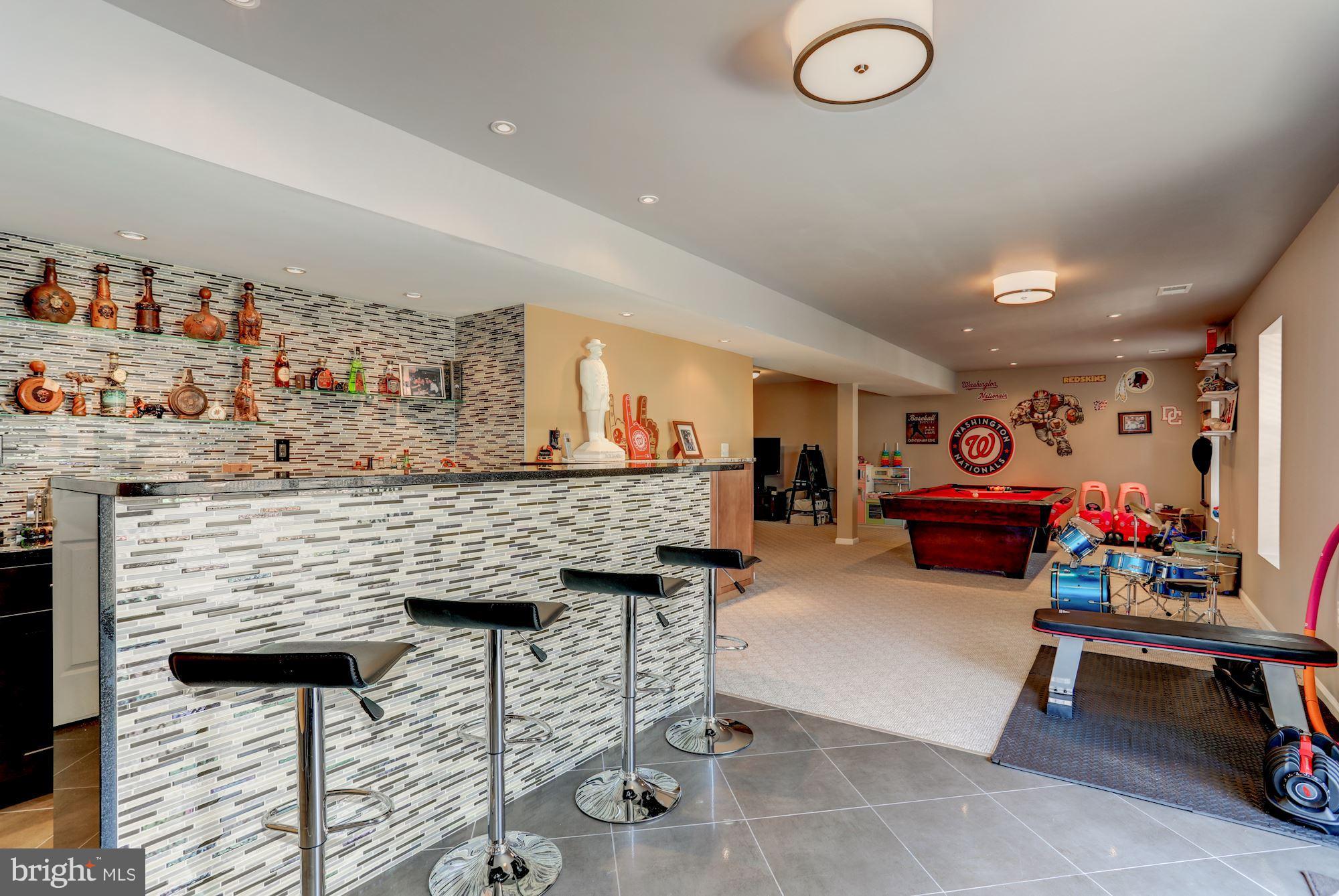 STRATFORD - Residential