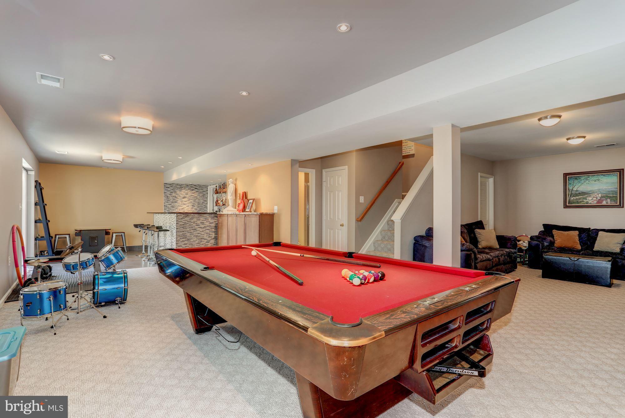 STRATFORD - Residential