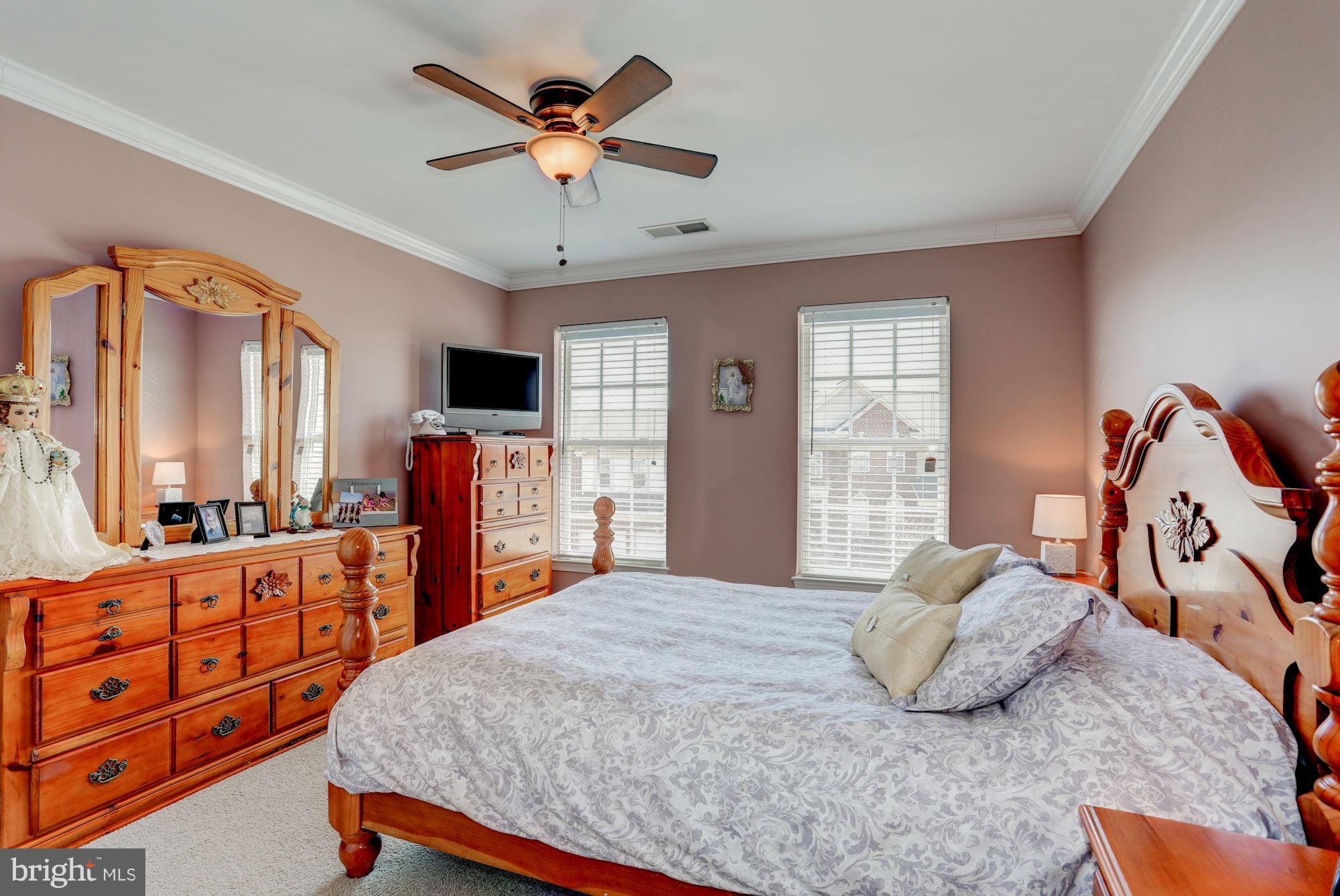 STRATFORD - Residential