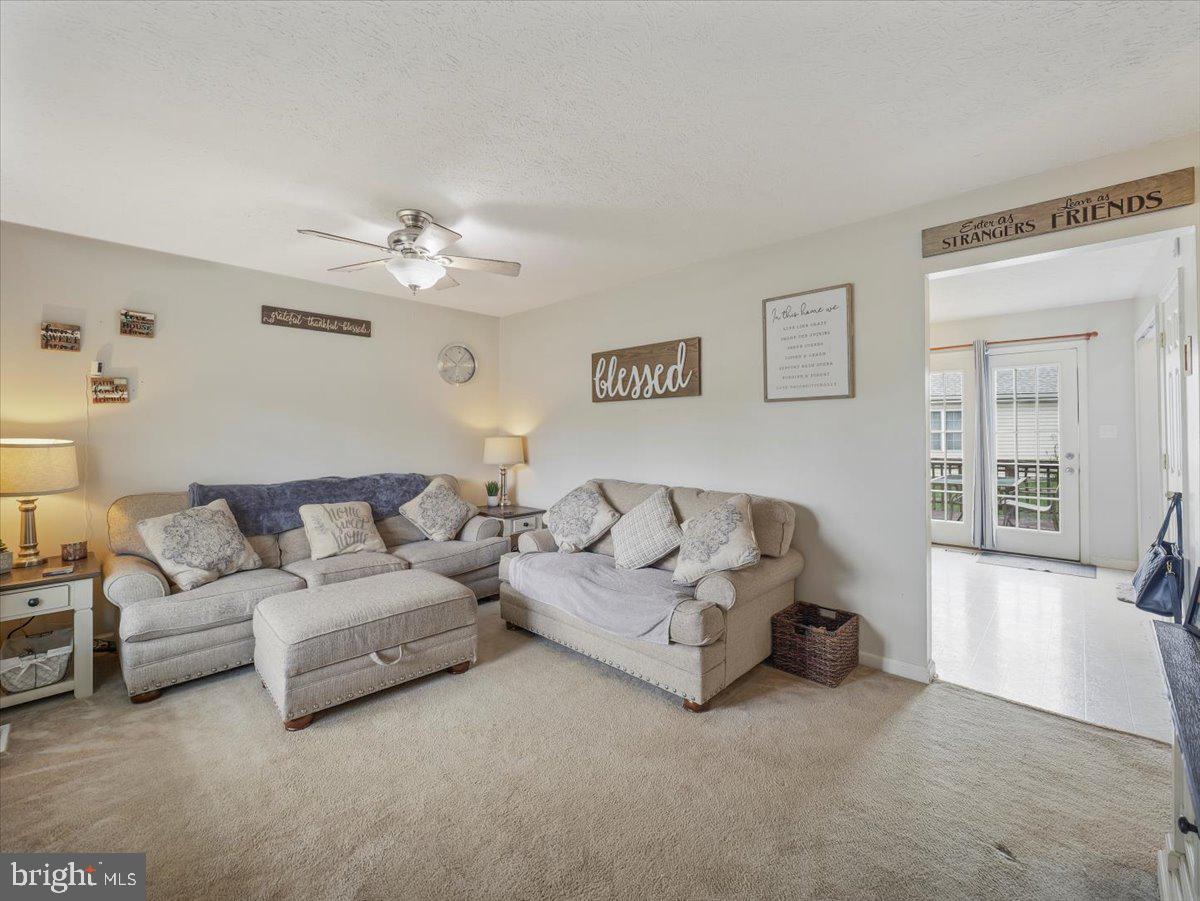 RIDGEFIELD - Residential