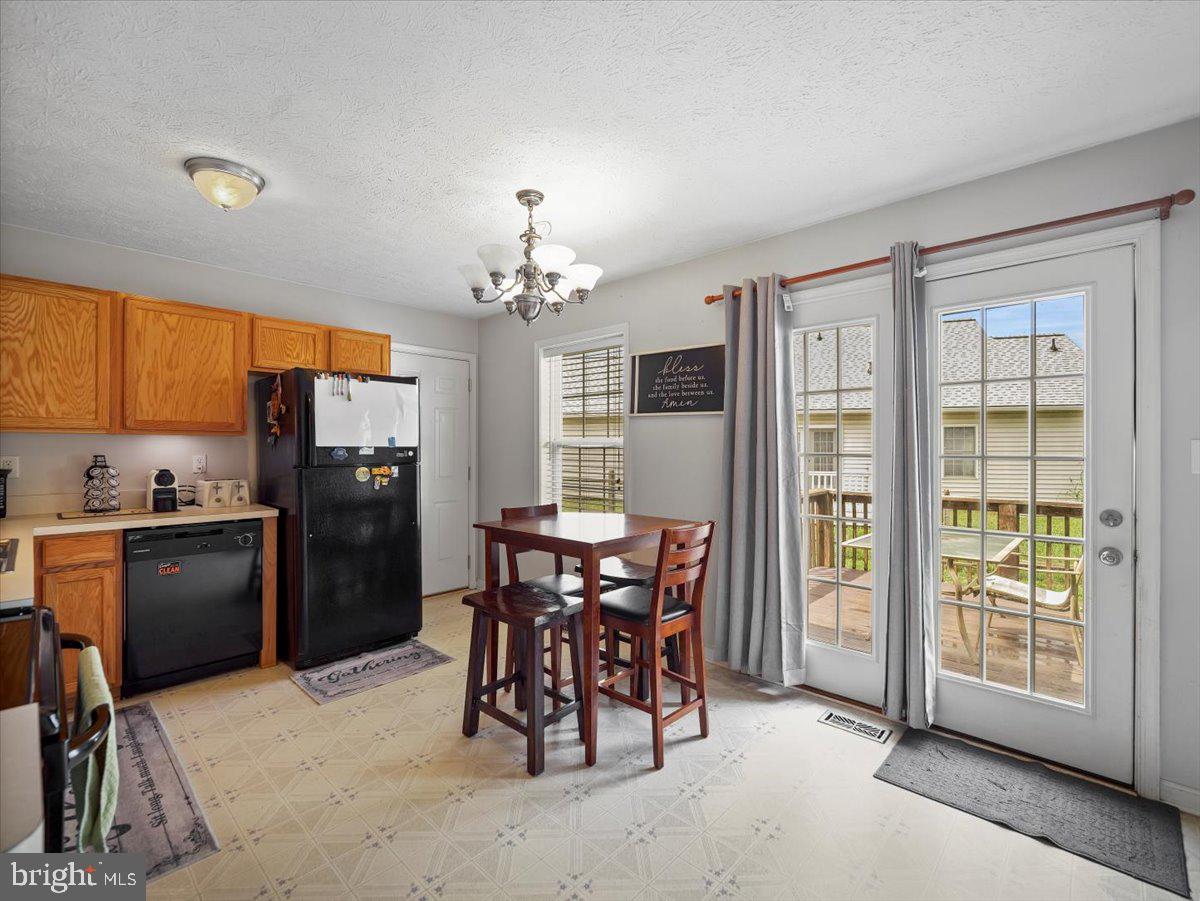 RIDGEFIELD - Residential