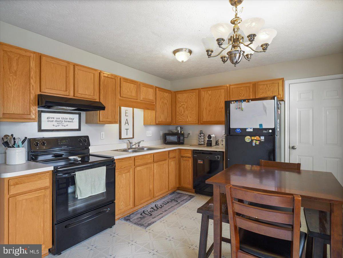 RIDGEFIELD - Residential