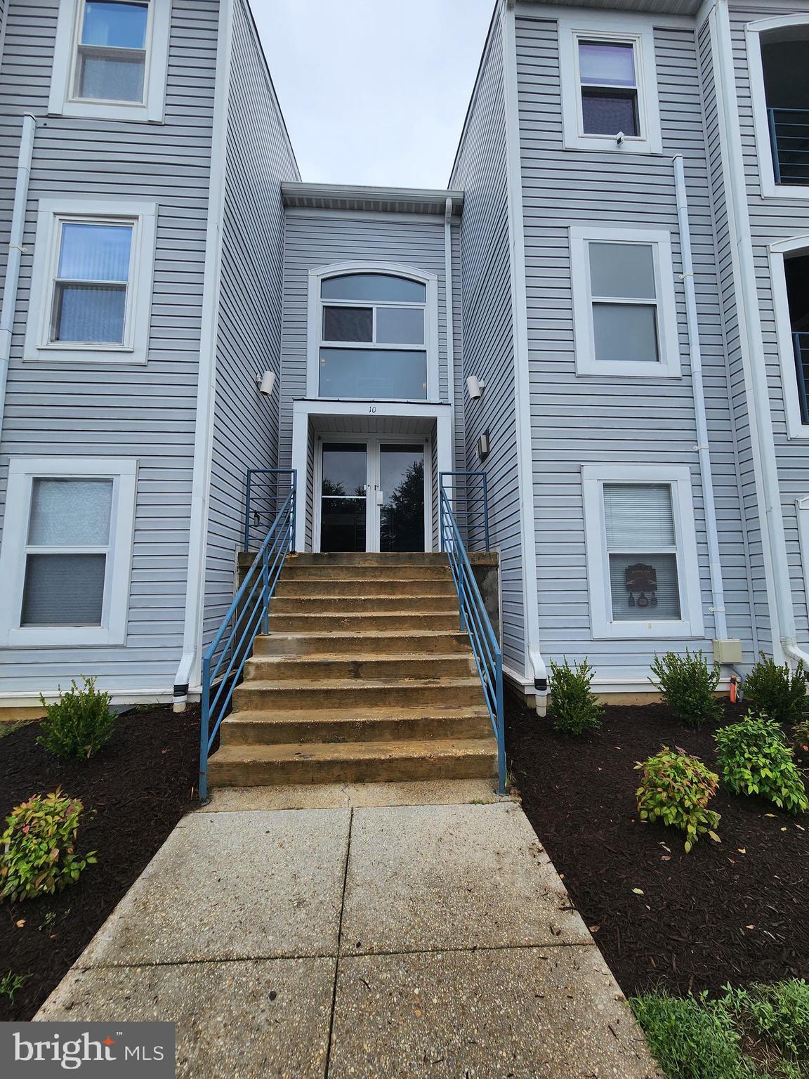 ANNAPOLIS OVERLOOK - Residential Lease