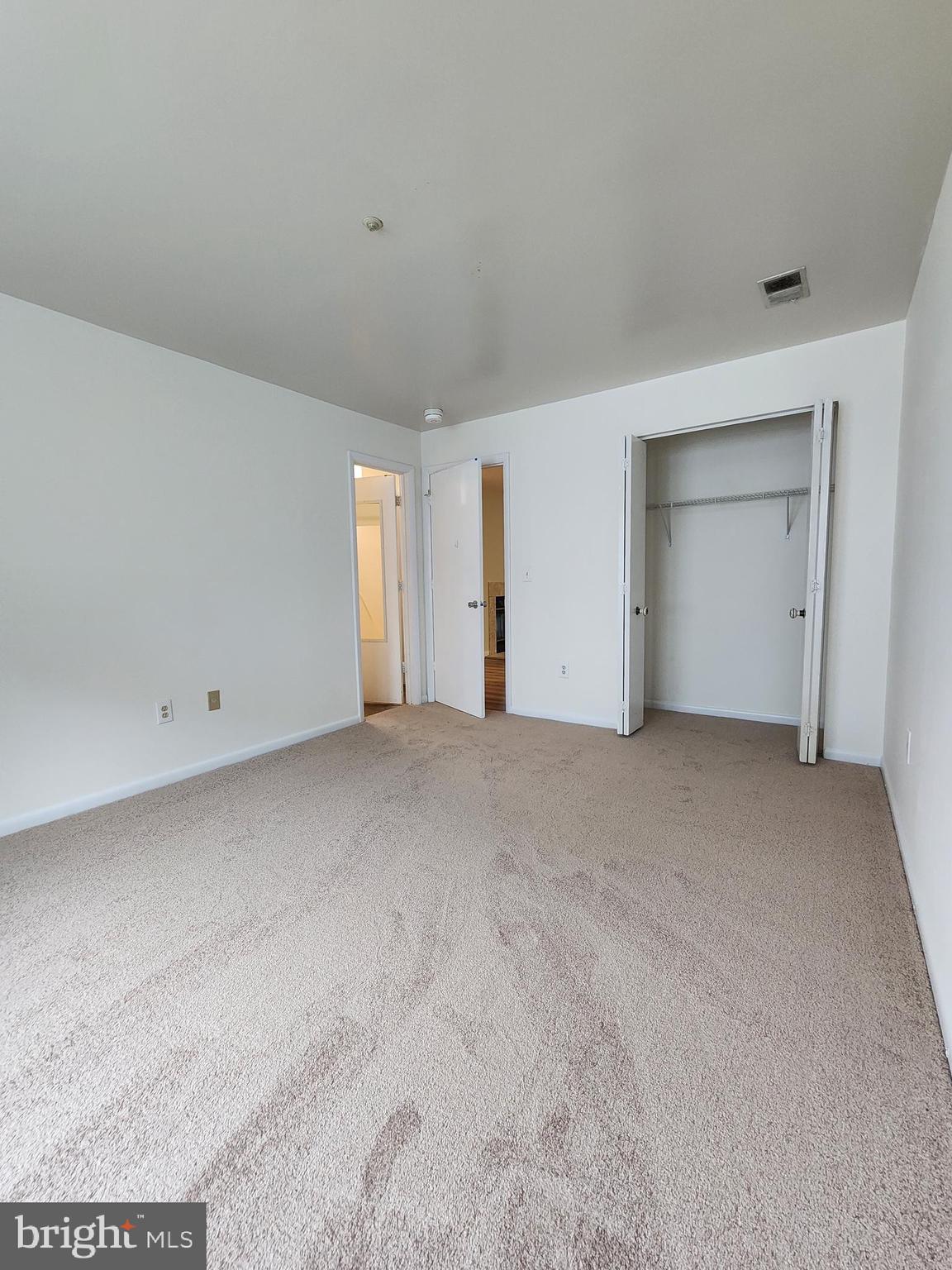 ANNAPOLIS OVERLOOK - Residential Lease