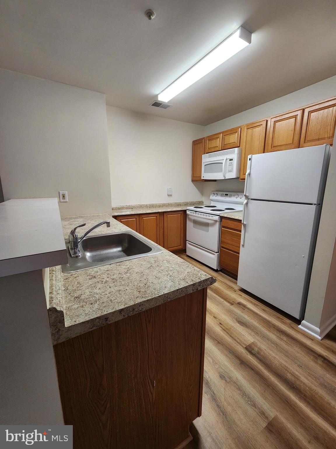 ANNAPOLIS OVERLOOK - Residential Lease