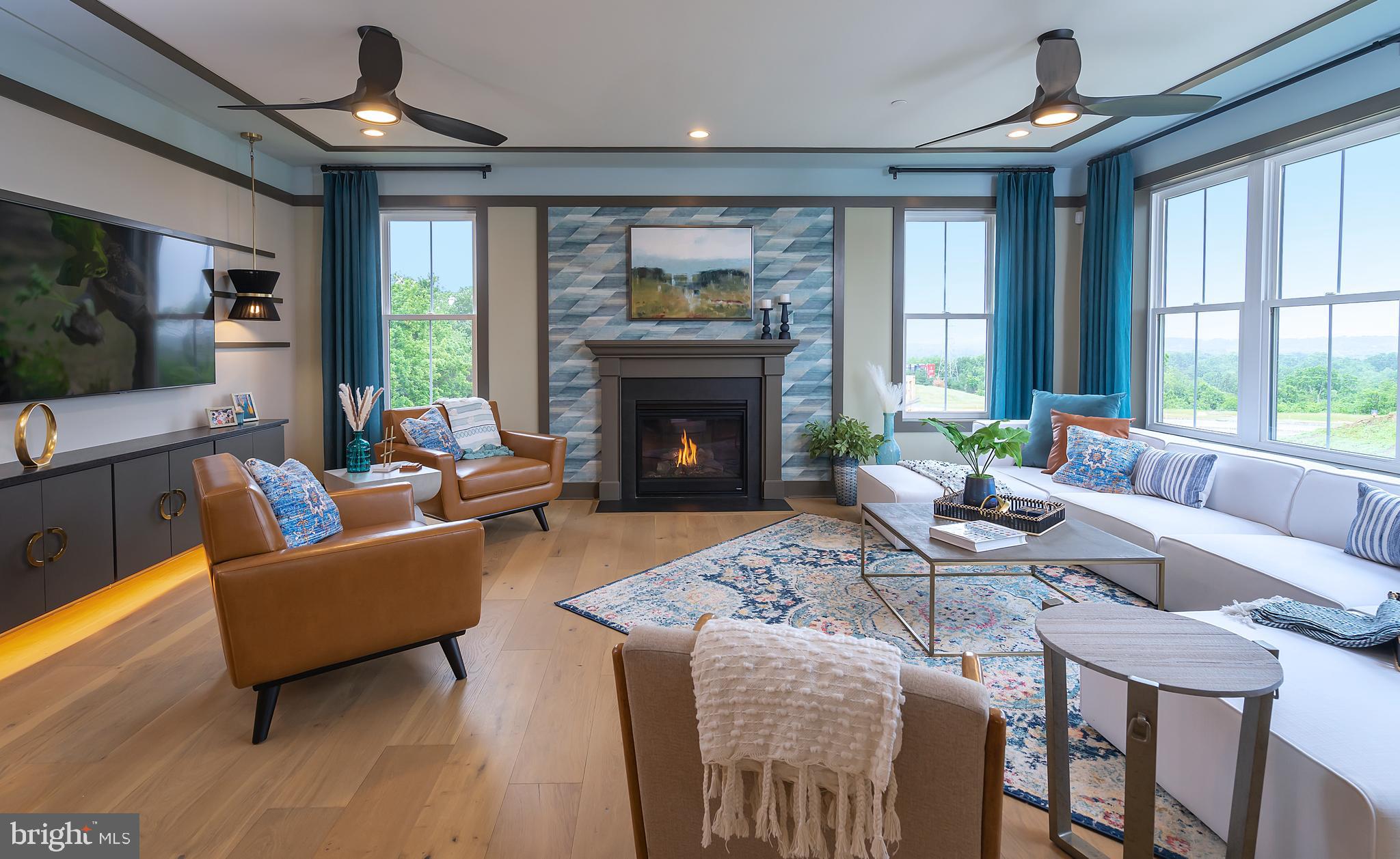 FALCON HILL ESTATES AT WYNDMOOR - Residential