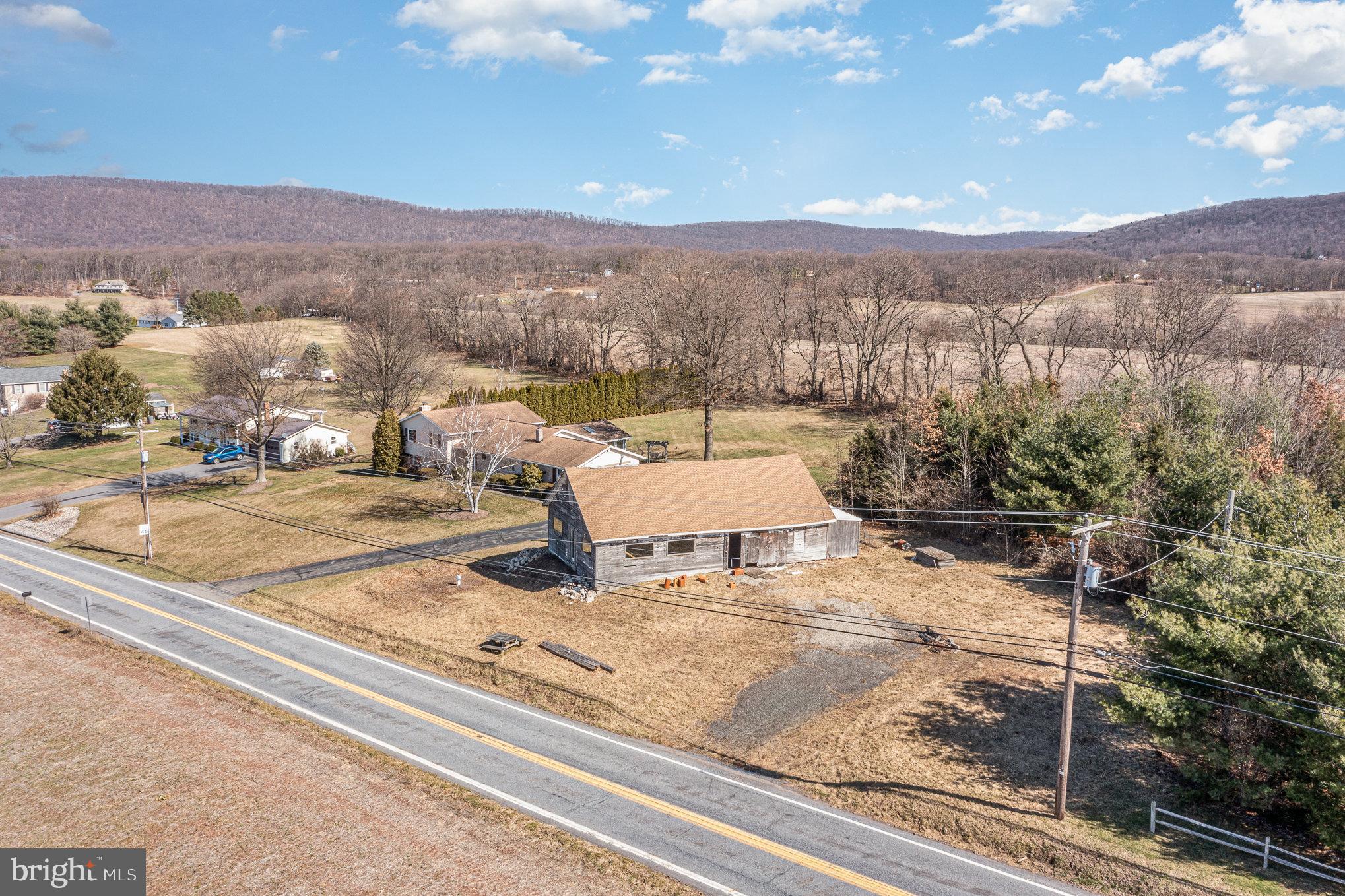 543 MOUNTAIN HOUSE ROAD