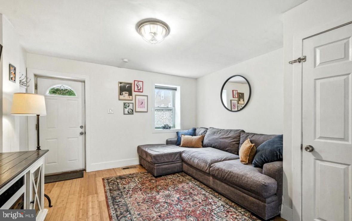 CONSHOHOCKEN - Residential Lease