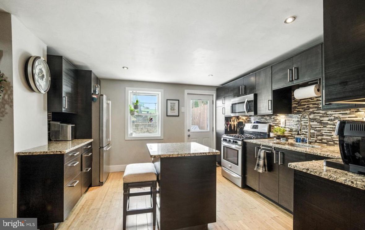 CONSHOHOCKEN - Residential Lease