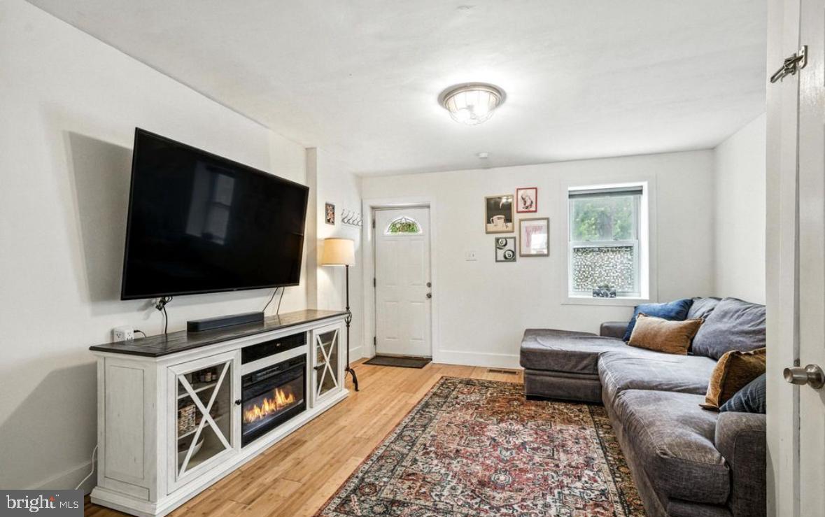 CONSHOHOCKEN - Residential Lease