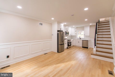 Townhouse For Rent - 1542 S Bambrey Street<br/> PHILADELPHIA, PA 19146