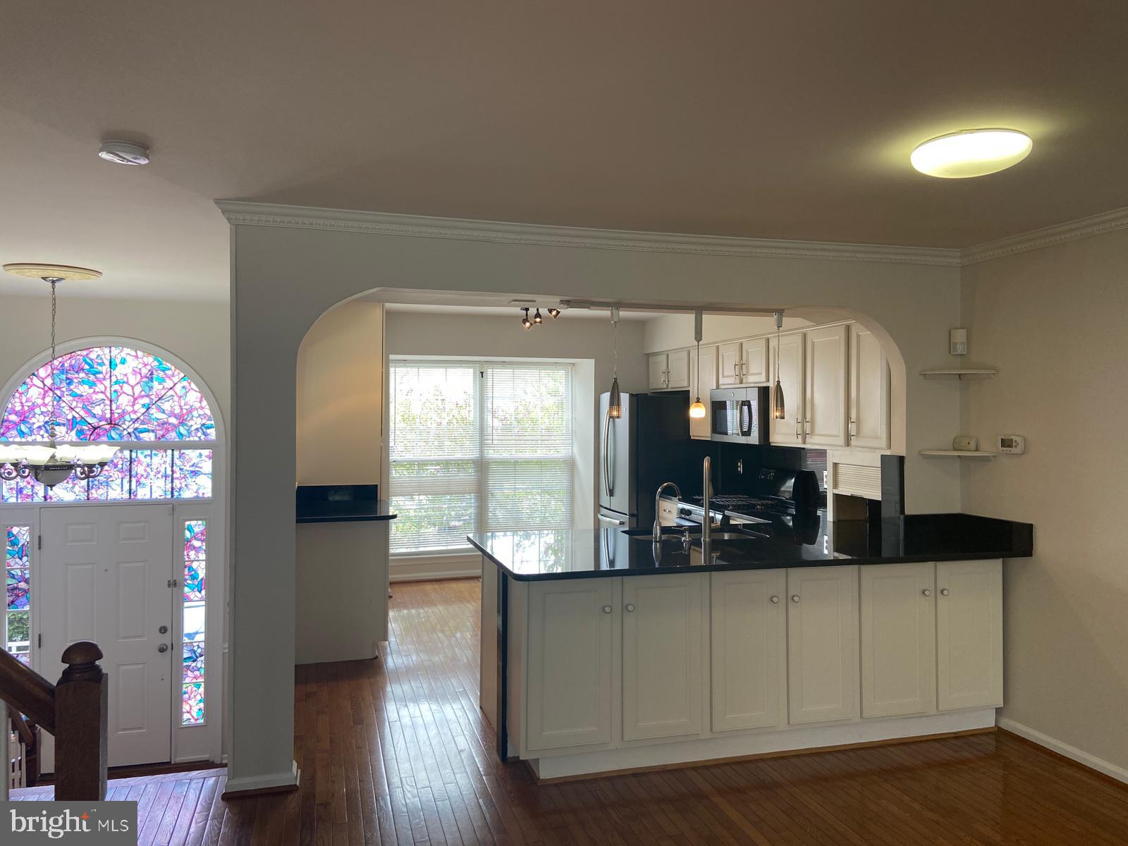 CASCADES - Residential Lease