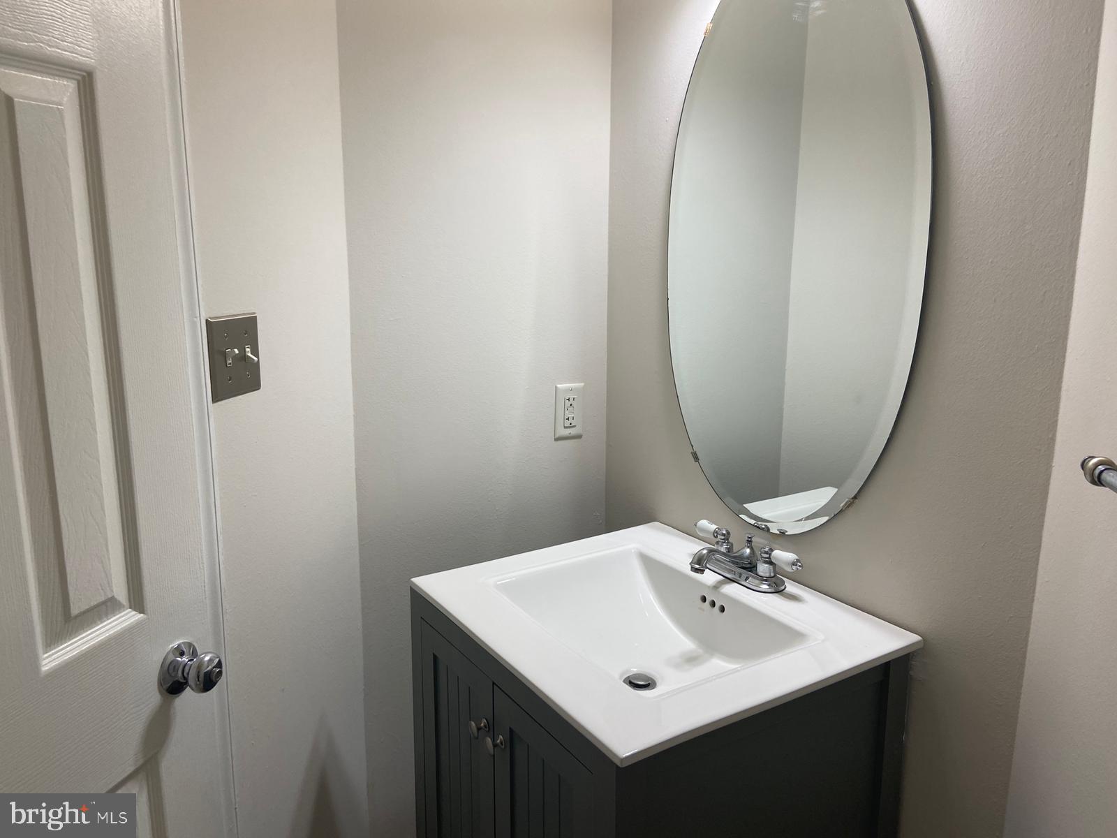 CASCADES - Residential Lease