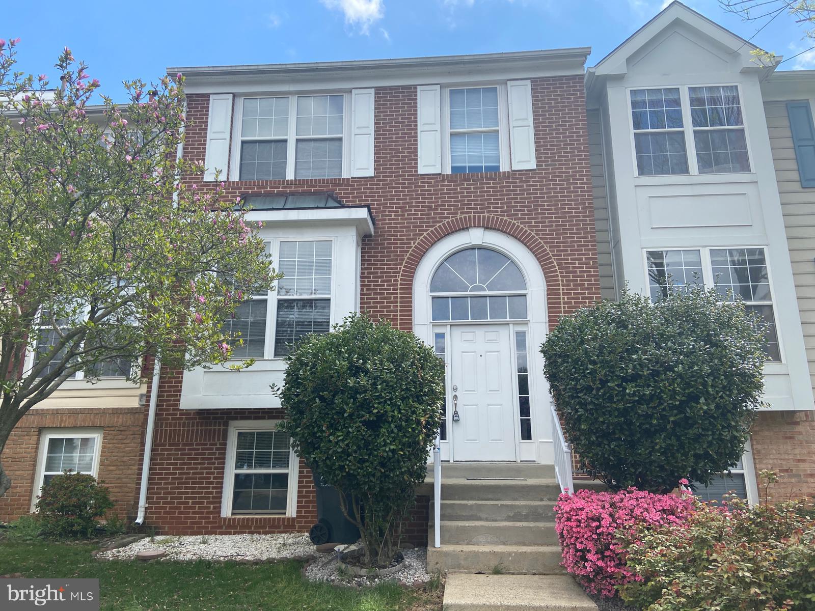 CASCADES - Residential Lease