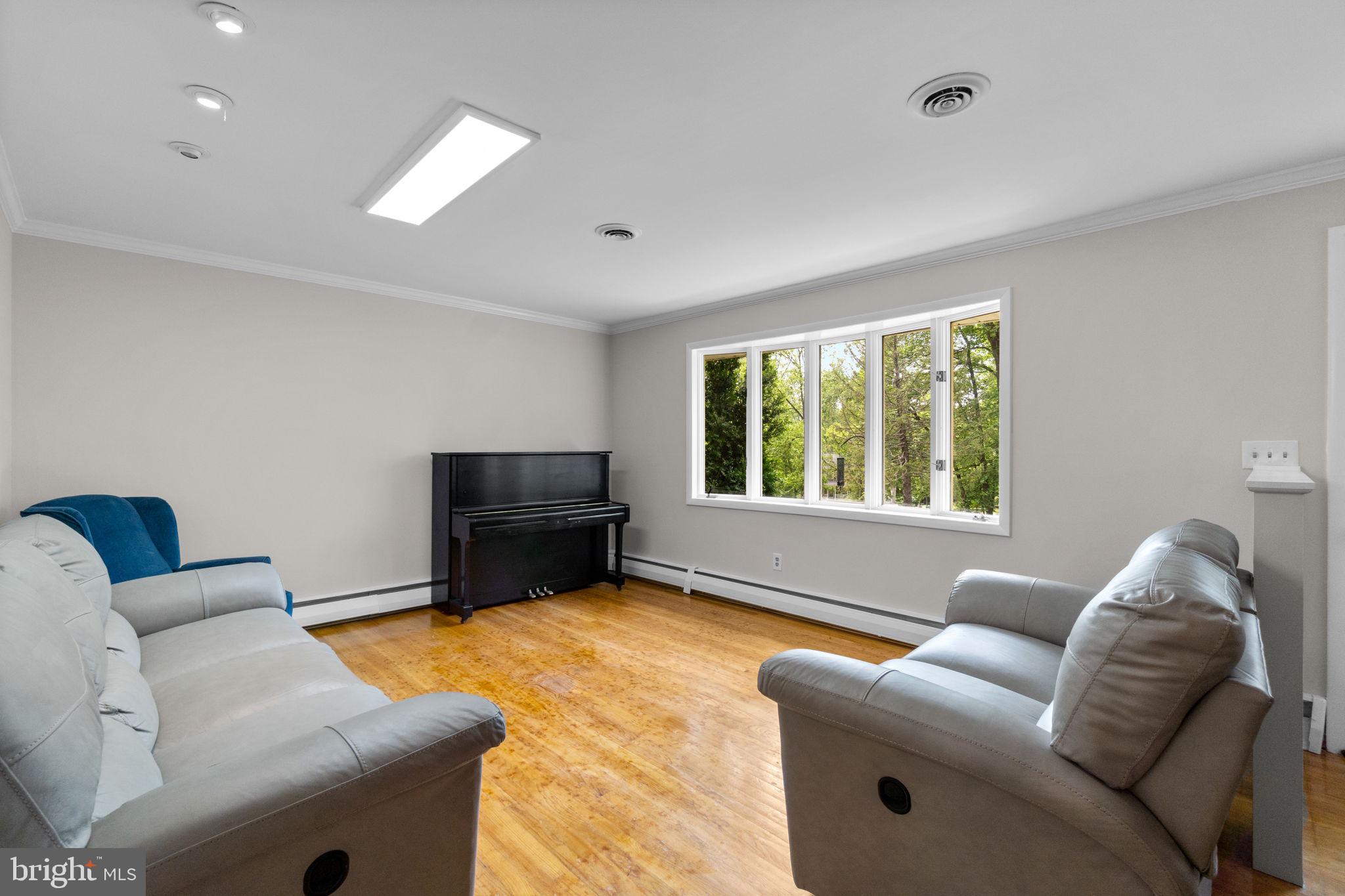 2933 PINEWICK ROAD