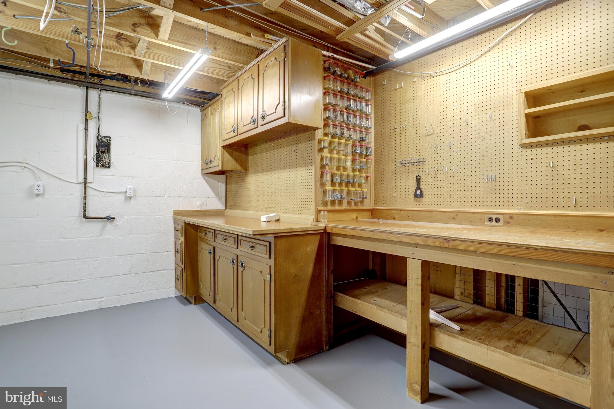 KINGS PARK - Residential Lease