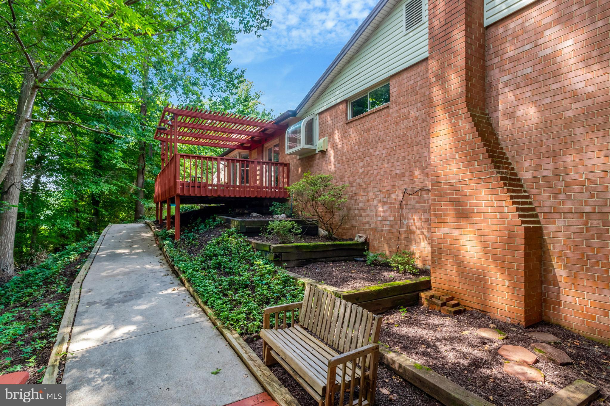 KINGS PARK - Residential Lease