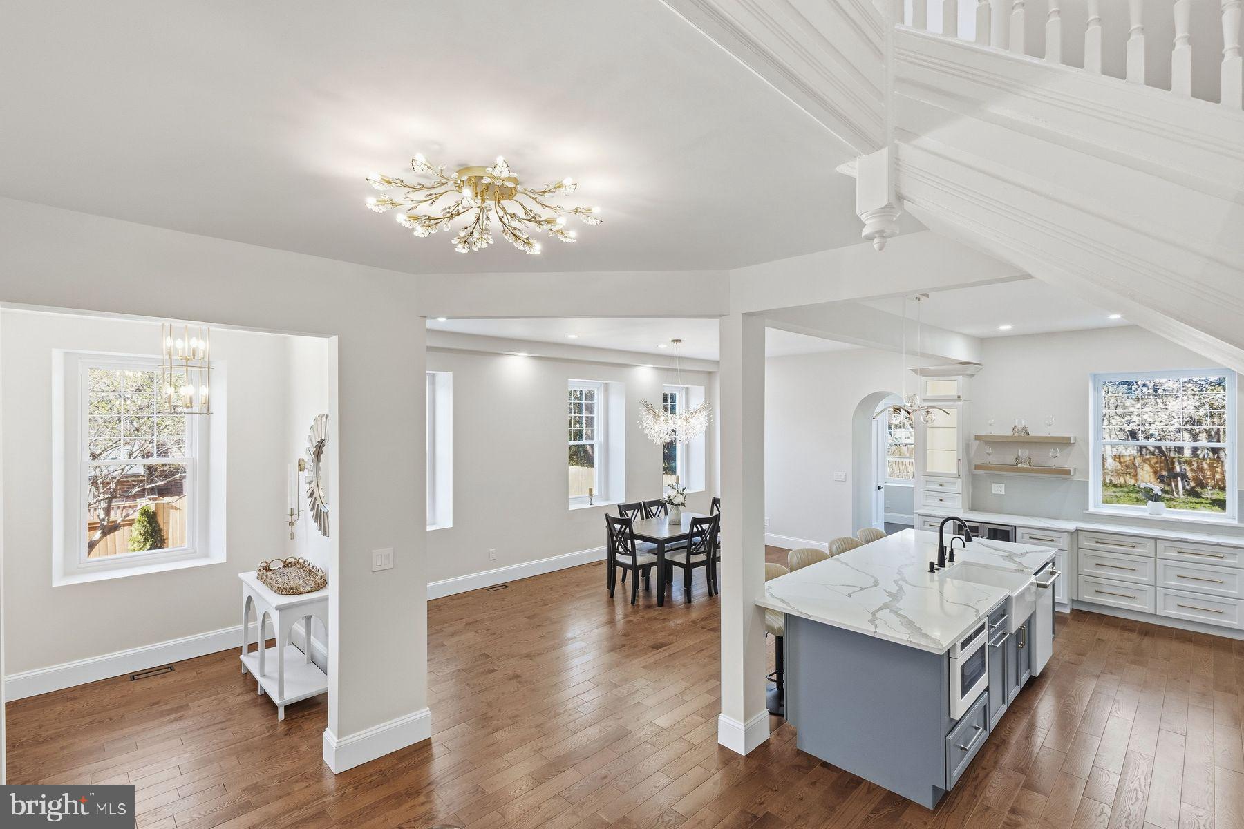 205 W HIGHLAND AVENUE