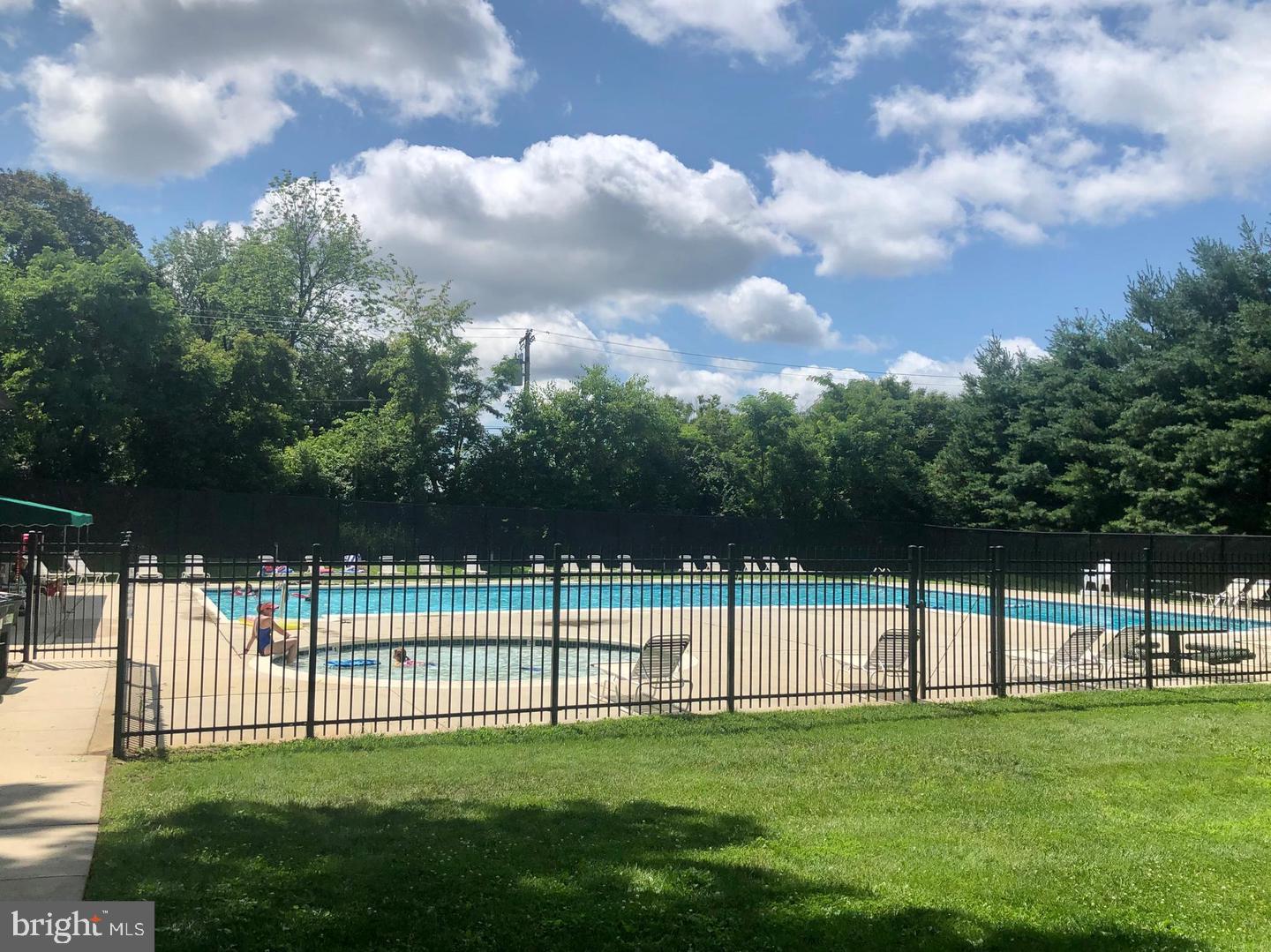 VALLEYBROOK - Residential