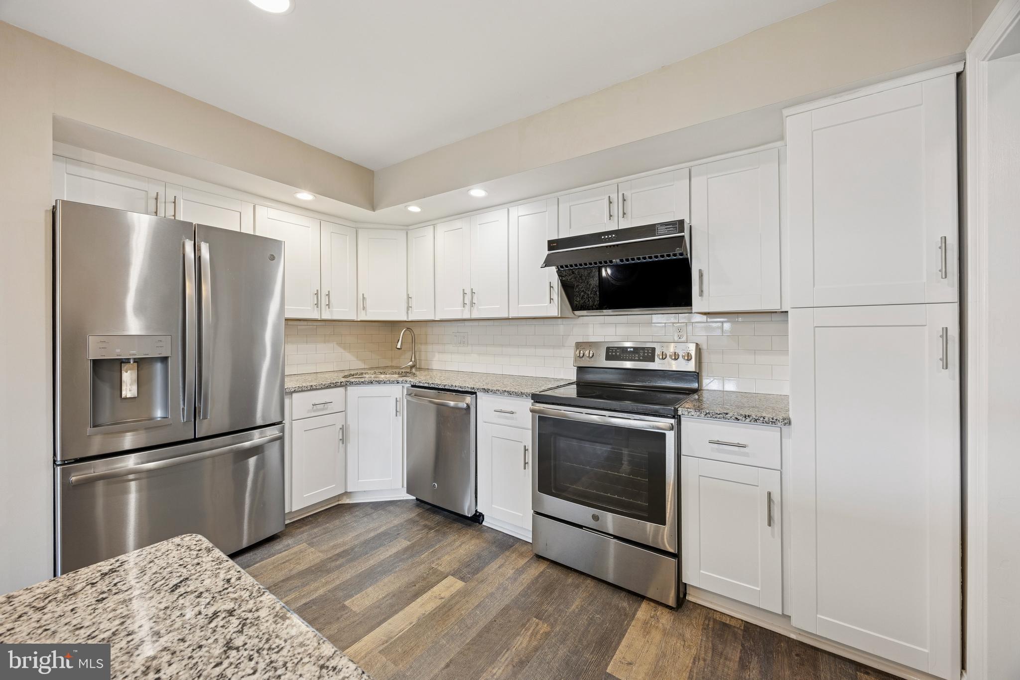 VALLEYBROOK - Residential