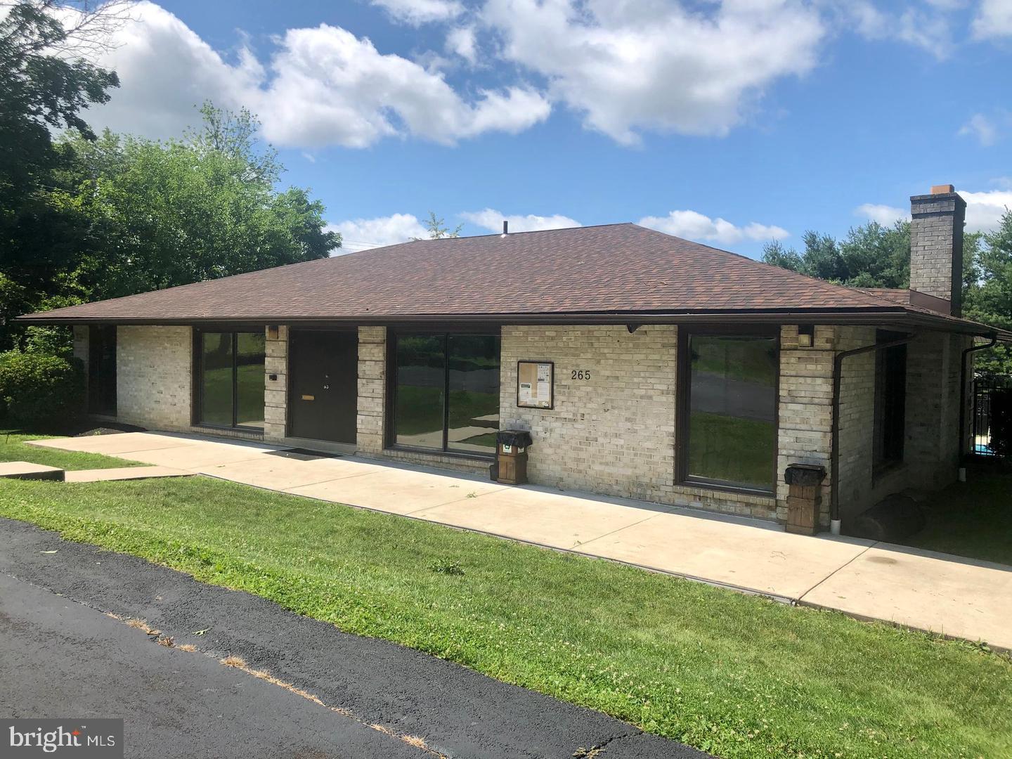 VALLEYBROOK - Residential