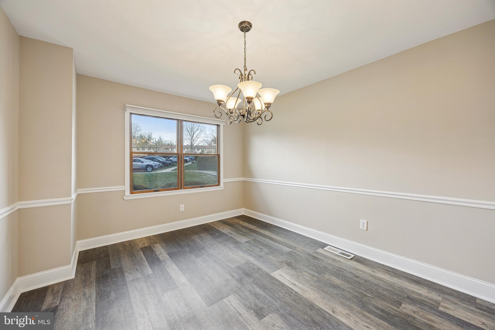 VALLEYBROOK - Residential