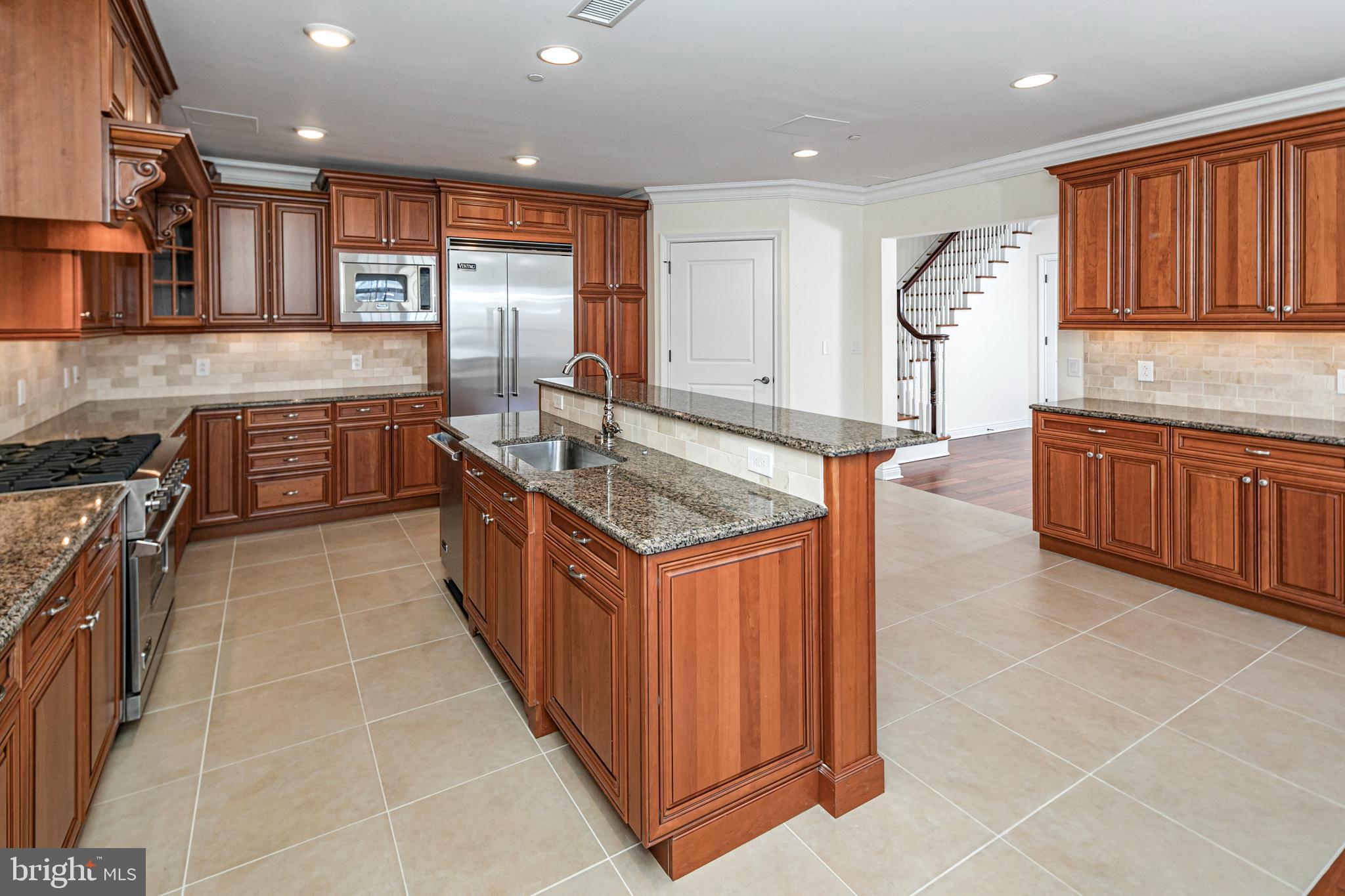 PALMER SQUARE - Residential